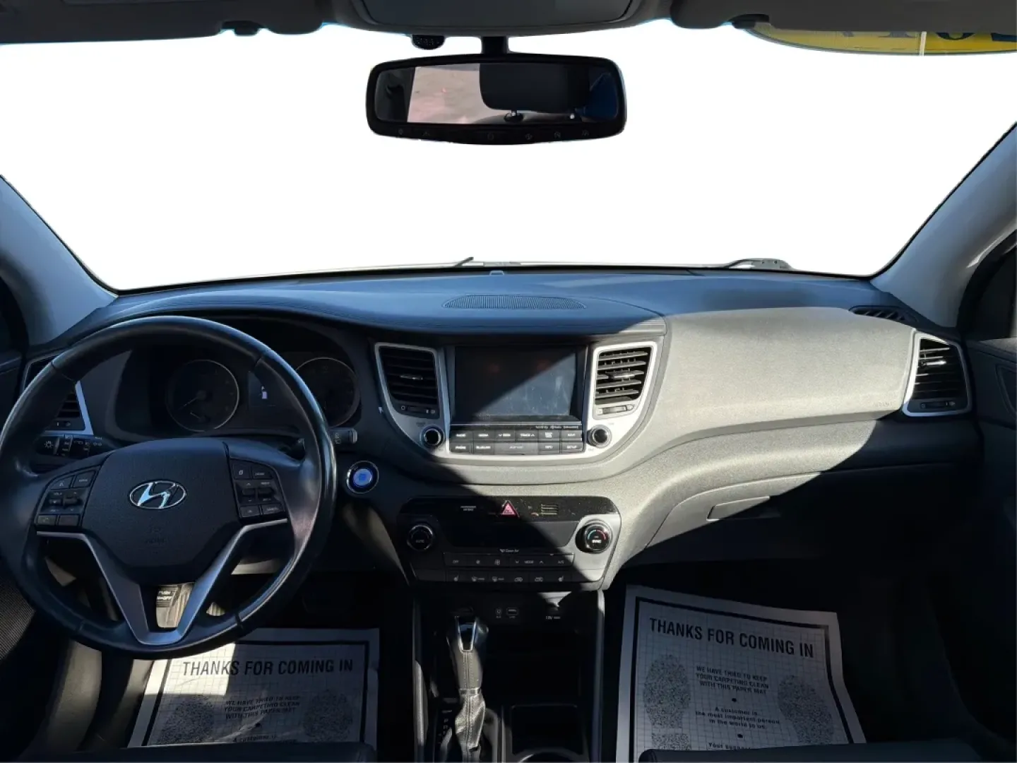 2017 Hyundai Tucson SE Plus (KM8J3CA41HU) with an Nu 2L I-4 gasoline direct injection engine, located at 880 E. National Road, Vandalia, OH, 45377, (937) 908-9800, 39.891918, -84.183594 - ### Discover Your Next Adventure with the 2017 Hyundai Tucson SE Plus!<br /> <br /> Are you ready to elevate your road trips and daily commutes? The 2017 Hyundai Tucson SE Plus, now available at Advantage Car and Credit in Vandalia, OH, is the ideal SUV for a lifestyle rich in adventure and comfort. - Photo#21