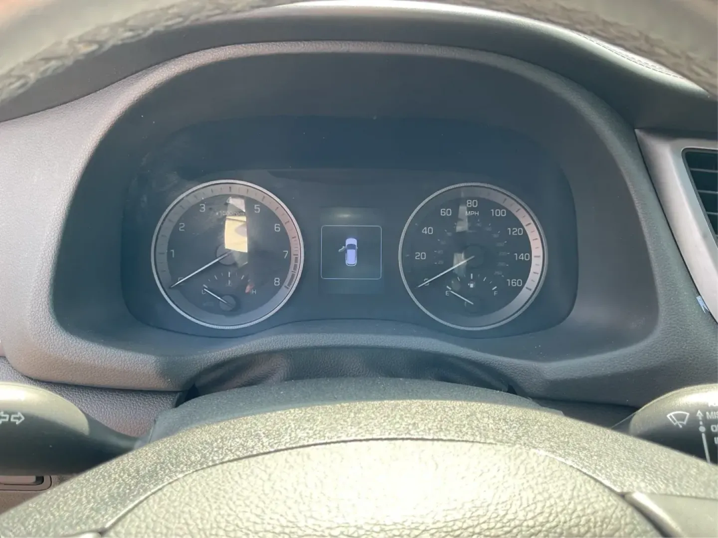 2017 Hyundai Tucson SE Plus (KM8J3CA41HU) with an Nu 2L I-4 gasoline direct injection engine, located at 880 E. National Road, Vandalia, OH, 45377, (937) 908-9800, 39.891918, -84.183594 - ### Discover Your Next Adventure with the 2017 Hyundai Tucson SE Plus!<br /> <br /> Are you ready to elevate your road trips and daily commutes? The 2017 Hyundai Tucson SE Plus, now available at Advantage Car and Credit in Vandalia, OH, is the ideal SUV for a lifestyle rich in adventure and comfort. - Photo#15