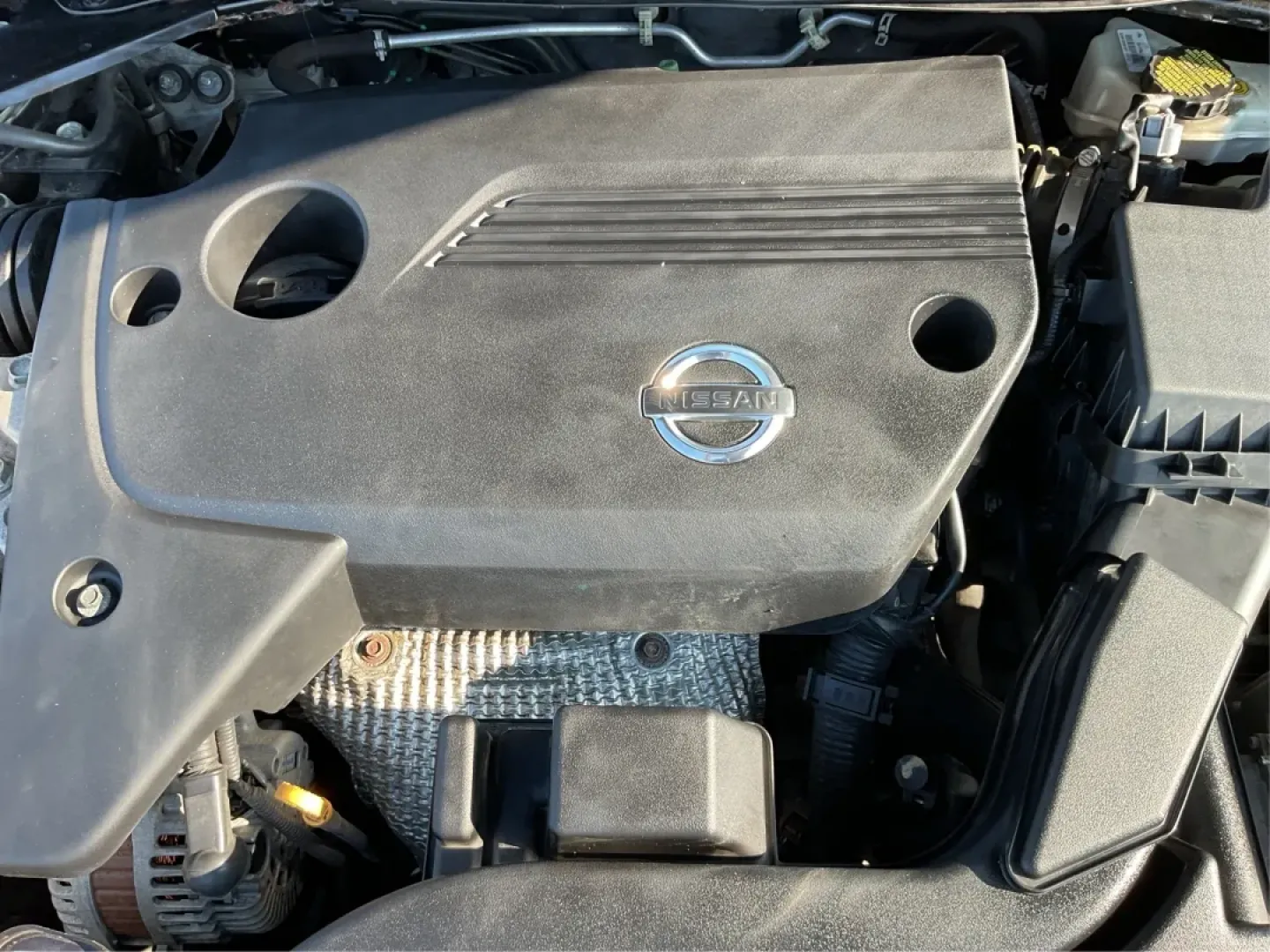 2015 Nissan Altima 2.5 SL (1N4AL3APXFC) with an 2.5L I-4 DOHC engine, located at 880 E. National Road, Vandalia, OH, 45377, (937) 908-9800, 39.891918, -84.183594 - **Elevate Your Daily Drive with the 2015 Nissan Altima 2.5 SL Perfect for Every Journey!**<br /> <br /> Are you looking for a reliable sedan that effortlessly transitions from weekday commutes to weekend adventures? The 2015 Nissan Altima 2.5 SL is not just a vehicle; it's a lifestyle upgrade. Desi - Photo#11