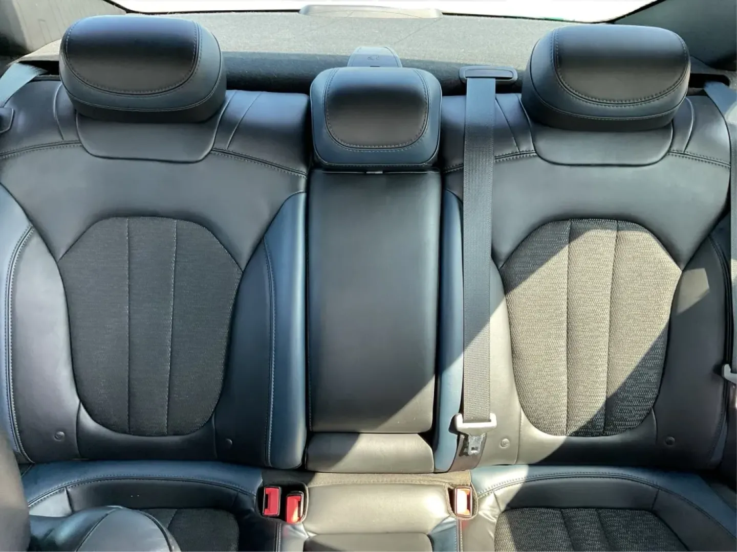 2015 Chrysler 200 S (1C3CCCBB2FN) with an 3.6L V-6 DOHC engine, located at 1184 Kauffman Ave, Fairborn, OH, 45324, (937) 908-9800, 39.807072, -84.030914 - **Discover Your Adventure: 2015 Chrysler 200 S - Perfect for Everyday Life and Weekend Getaways!**<br /> <br /> Are you ready to elevate your daily commute or embark on a spontaneous weekend trip? Meet the 2015 Chrysler 200 S, a stylish sedan designed for those who appreciate both comfort and perfor - Photo#14