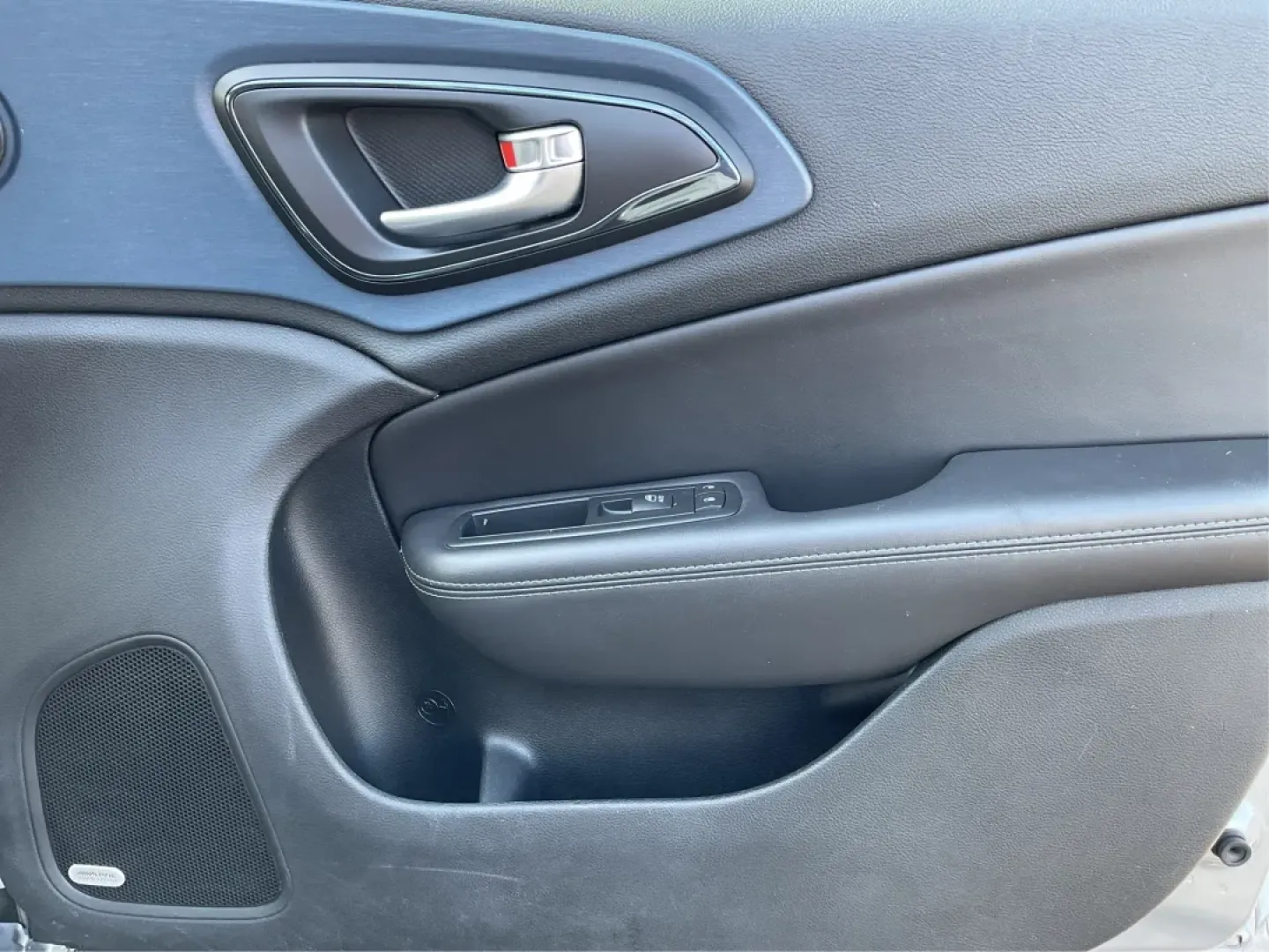 2015 Chrysler 200 S (1C3CCCBB2FN) with an 3.6L V-6 DOHC engine, located at 1184 Kauffman Ave, Fairborn, OH, 45324, (937) 908-9800, 39.807072, -84.030914 - **Discover Your Adventure: 2015 Chrysler 200 S - Perfect for Everyday Life and Weekend Getaways!**<br /> <br /> Are you ready to elevate your daily commute or embark on a spontaneous weekend trip? Meet the 2015 Chrysler 200 S, a stylish sedan designed for those who appreciate both comfort and perfor - Photo#20