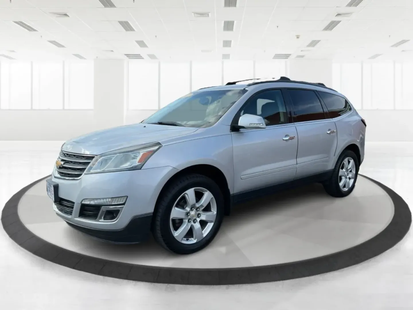 2017 Chevrolet Traverse 1LT (1GNKRGKDXHJ) with an 3.6L V-6 gasoline direct injection engine, located at 880 E. National Road, Vandalia, OH, 45377, (937) 908-9800, 39.891918, -84.183594 - ### Discover Your Next Family Adventure with the 2017 Chevrolet Traverse 1LT at Advantage Car and Credit - Troy!<br /> <br /> Are you searching for a reliable vehicle that can comfortably accommodate your growing family or serve as the perfect companion for weekend getaways? Look no further than the - Photo#7