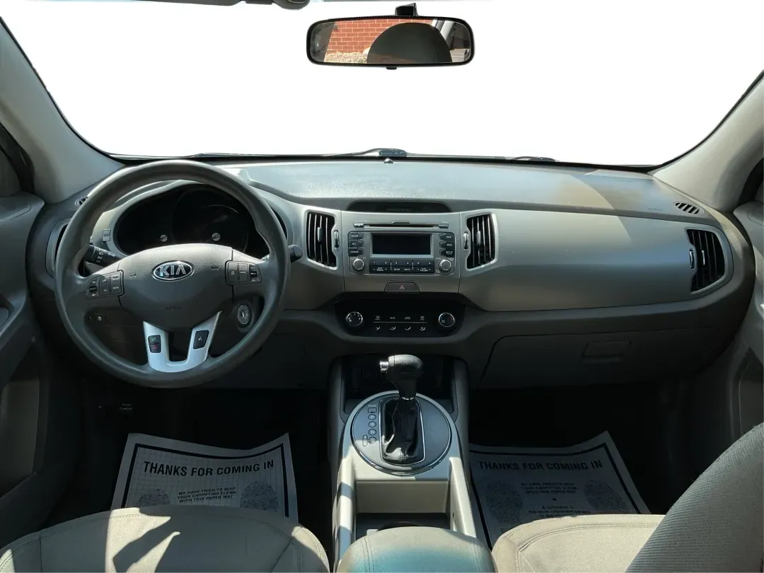 2013 Kia Sportage LX (KNDPBCA26D7) with an 2.4L I-4 DOHC engine, located at 8750 N County Rd 25A, Piqua, OH, 45356, (937) 908-9800, 40.164391, -84.232513 - Experience the ultimate blend of versatility and comfort with this 2013 Kia Sportage LX, perfect for families on the go, urban commuters, or those planning outdoor weekend adventures. This reliable crossover's spacious interior and dynamic performance make it an ideal choice for drivers seeking a de - Photo#18