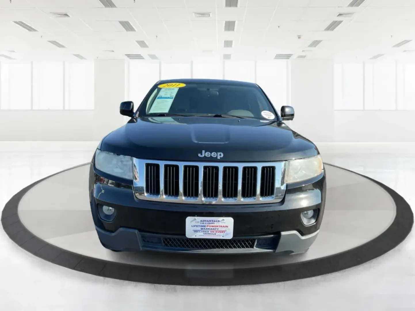 2011 Jeep Grand Cherokee Laredo (1J4RR4GG4BC) with an Other engine, located at 8750 N County Rd 25A, Piqua, OH, 45356, (937) 908-9800, 40.164391, -84.232513 - **Adventure Awaits with the 2011 Jeep Grand Cherokee Laredo at Advantage Car and Credit in Troy, OH!**<br /> <br /> Are you ready to elevate your family adventures or weekend getaways? The 2011 Jeep Grand Cherokee Laredo is the SUV that can take you there, whether it's off the beaten path or cruisin - Photo#7