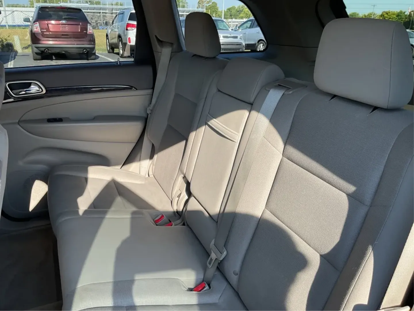 2011 Jeep Grand Cherokee Laredo (1J4RR4GG4BC) with an Other engine, located at 8750 N County Rd 25A, Piqua, OH, 45356, (937) 908-9800, 40.164391, -84.232513 - **Adventure Awaits with the 2011 Jeep Grand Cherokee Laredo at Advantage Car and Credit in Troy, OH!**<br /> <br /> Are you ready to elevate your family adventures or weekend getaways? The 2011 Jeep Grand Cherokee Laredo is the SUV that can take you there, whether it's off the beaten path or cruisin - Photo#10