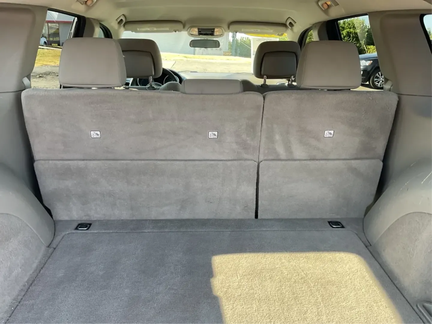 2011 Jeep Grand Cherokee Laredo (1J4RR4GG4BC) with an Other engine, located at 8750 N County Rd 25A, Piqua, OH, 45356, (937) 908-9800, 40.164391, -84.232513 - **Adventure Awaits with the 2011 Jeep Grand Cherokee Laredo at Advantage Car and Credit in Troy, OH!**<br /> <br /> Are you ready to elevate your family adventures or weekend getaways? The 2011 Jeep Grand Cherokee Laredo is the SUV that can take you there, whether it's off the beaten path or cruisin - Photo#12