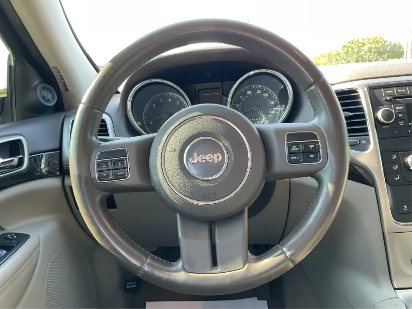2011 Jeep Grand Cherokee Laredo (1J4RR4GG4BC) with an Other engine, located at 8750 N County Rd 25A, Piqua, OH, 45356, (937) 908-9800, 40.164391, -84.232513 - **Adventure Awaits with the 2011 Jeep Grand Cherokee Laredo at Advantage Car and Credit in Troy, OH!**<br /> <br /> Are you ready to elevate your family adventures or weekend getaways? The 2011 Jeep Grand Cherokee Laredo is the SUV that can take you there, whether it's off the beaten path or cruisin - Photo#16