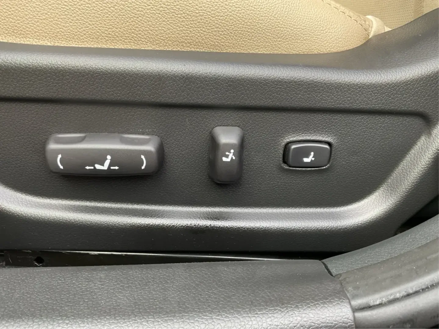 2013 Kia Optima EX (5XXGN4A74DG) with an 2.4L I-4 gasoline direct injection engine, located at 1184 Kauffman Ave, Fairborn, OH, 45324, (937) 908-9800, 39.807072, -84.030914 - ### Elevate Your Daily Drive with the 2013 Kia Optima EX at Advantage Car and Credit in Fairborn, OH!<br /> <br /> Are you in search of a reliable sedan that perfectly balances style, comfort, and advanced features? Look no further than the 2013 Kia Optima EX, now available at Advantage Car and Cred - Photo#16