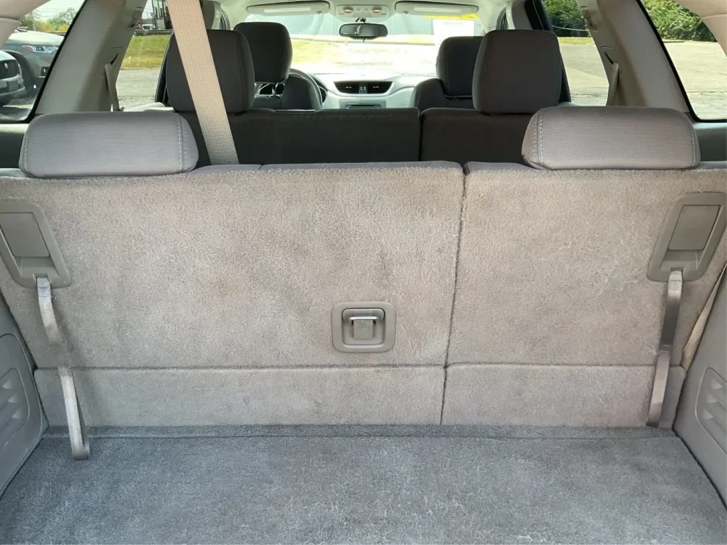 2014 Chevrolet Traverse LS (1GNKVFEDXEJ) with an 3.6L V-6 gasoline direct injection engine, located at 401 Woodman Dr, Riverside, OH, 45431, (937) 908-9800, 39.760899, -84.123421 - **Adventure Awaits with This 2014 Chevrolet Traverse LS at Advantage Car and Credit - Riverside!**<br /> <br /> Are you ready to elevate your family road trips or weekend adventures? Introducing the 2014 Chevrolet Traverse LS-a versatile SUV designed with comfort, safety, and style in mind. This rug - Photo#12