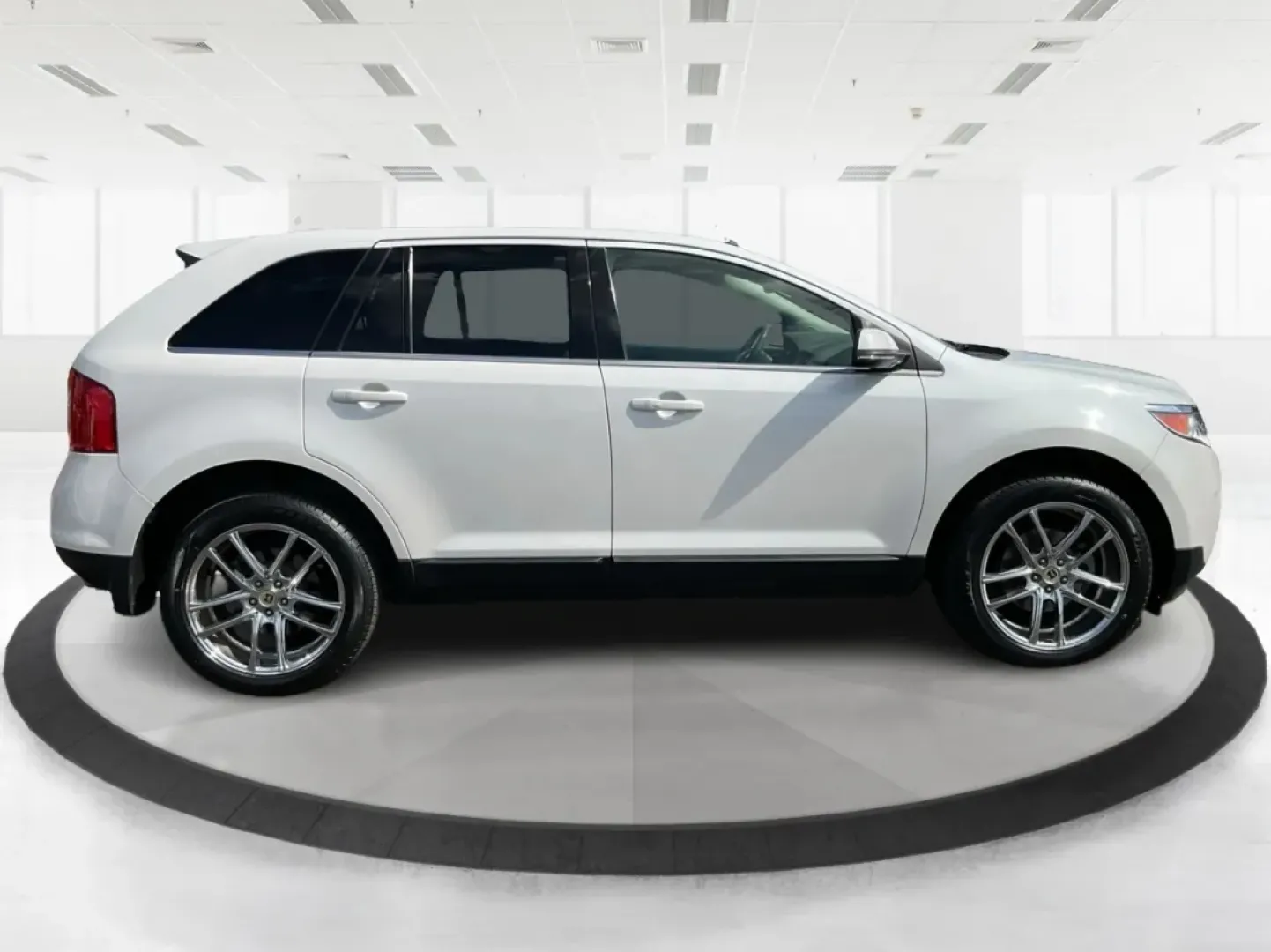 2014 Ford Edge Limited (2FMDK3KCXEB) with an Other engine, located at 1230 East Main St, Xenia, OH, 45385, (937) 908-9800, 39.688026, -83.910172 - **Unleash Your Adventurous Side with the 2014 Ford Edge Limited - Perfect for Family Road Trips and Weekend Getaways!**<br /> <br /> Are you ready to elevate your driving experience? Look no further than this stunning 2014 Ford Edge Limited, available exclusively at Advantage Car and Credit in Xenia - Photo#1