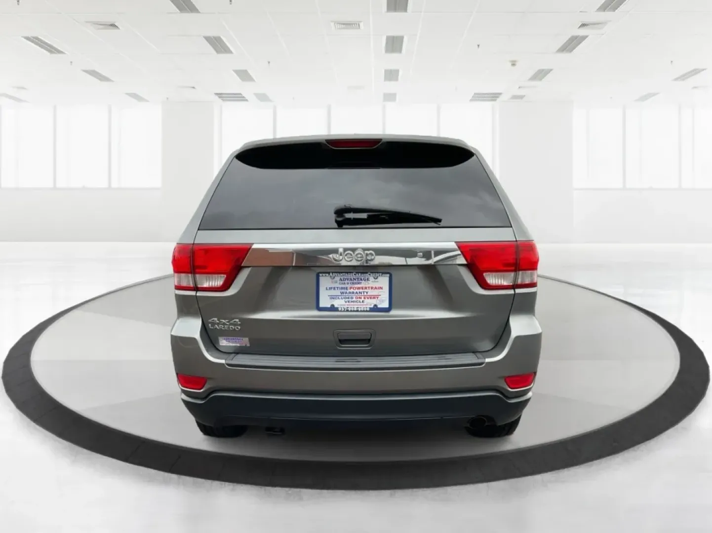 2012 Jeep Grand Cherokee Laredo (1C4RJFAG2CC) with an Other engine, located at 8750 N County Rd 25A, Piqua, OH, 45356, (937) 908-9800, 40.164391, -84.232513 - ### Discover Adventure with the 2012 Jeep Grand Cherokee Laredo at Advantage Car and Credit - Piqua<br /> <br /> Are you ready to tackle your next adventure, whether it's a weekend getaway or daily commutes through Piqua's scenic routes? The 2012 Jeep Grand Cherokee Laredo is the perfect SUV for tho - Photo#3