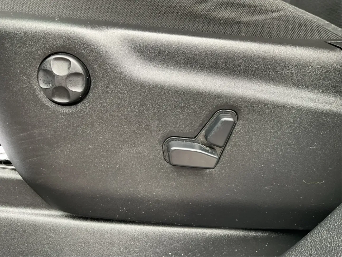 2012 Jeep Grand Cherokee Laredo (1C4RJFAG2CC) with an Other engine, located at 8750 N County Rd 25A, Piqua, OH, 45356, (937) 908-9800, 40.164391, -84.232513 - ### Discover Adventure with the 2012 Jeep Grand Cherokee Laredo at Advantage Car and Credit - Piqua<br /> <br /> Are you ready to tackle your next adventure, whether it's a weekend getaway or daily commutes through Piqua's scenic routes? The 2012 Jeep Grand Cherokee Laredo is the perfect SUV for tho - Photo#18