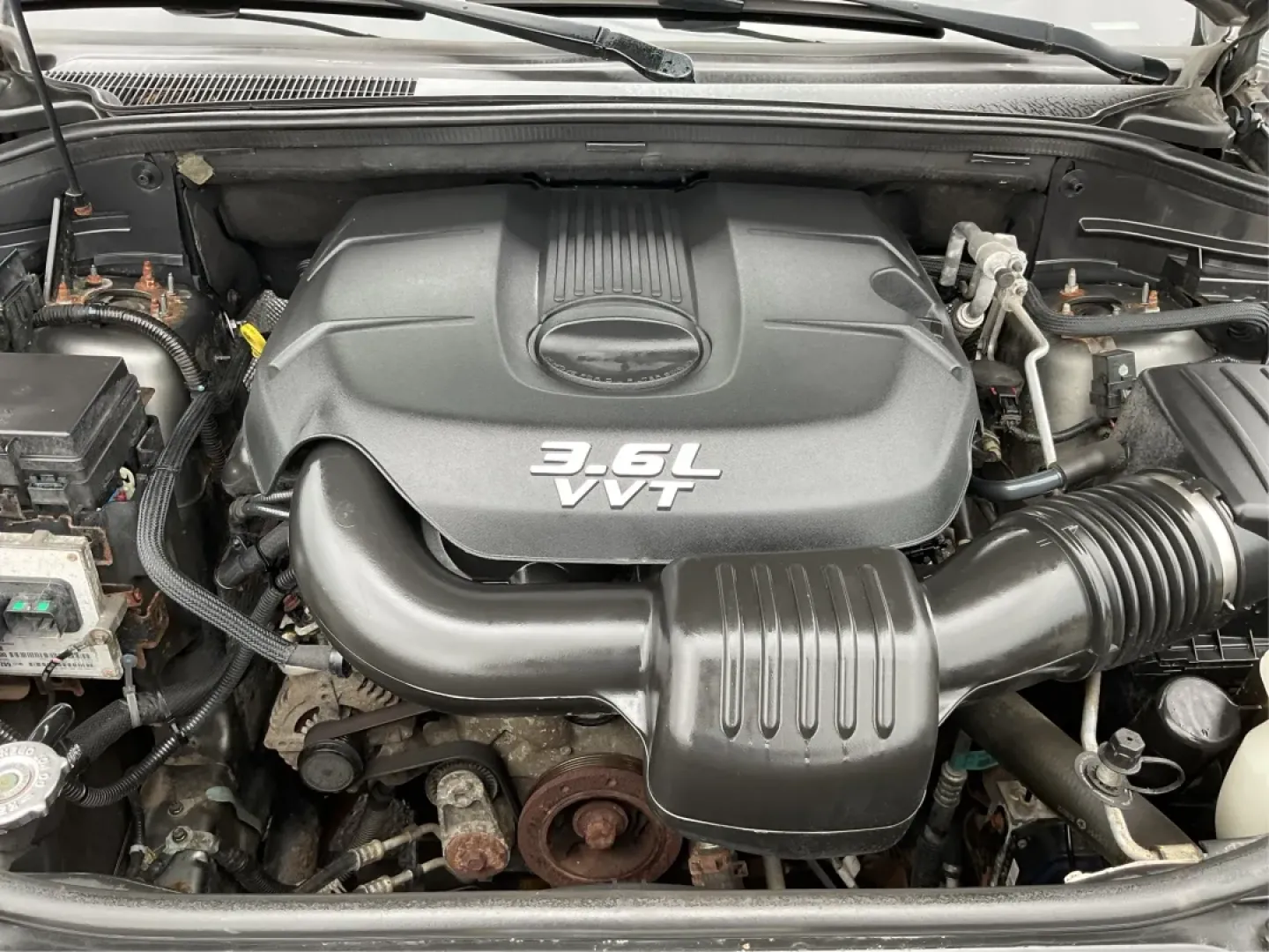 2012 Jeep Grand Cherokee Laredo (1C4RJFAG2CC) with an Other engine, located at 1184 Kauffman Ave, Fairborn, OH, 45324, (937) 908-9800, 39.807072, -84.030914 - ### Discover Adventure with the 2012 Jeep Grand Cherokee Laredo at Advantage Car and Credit - Piqua<br /> <br /> Are you ready to tackle your next adventure, whether it's a weekend getaway or daily commutes through Piqua's scenic routes? The 2012 Jeep Grand Cherokee Laredo is the perfect SUV for tho - Photo#11