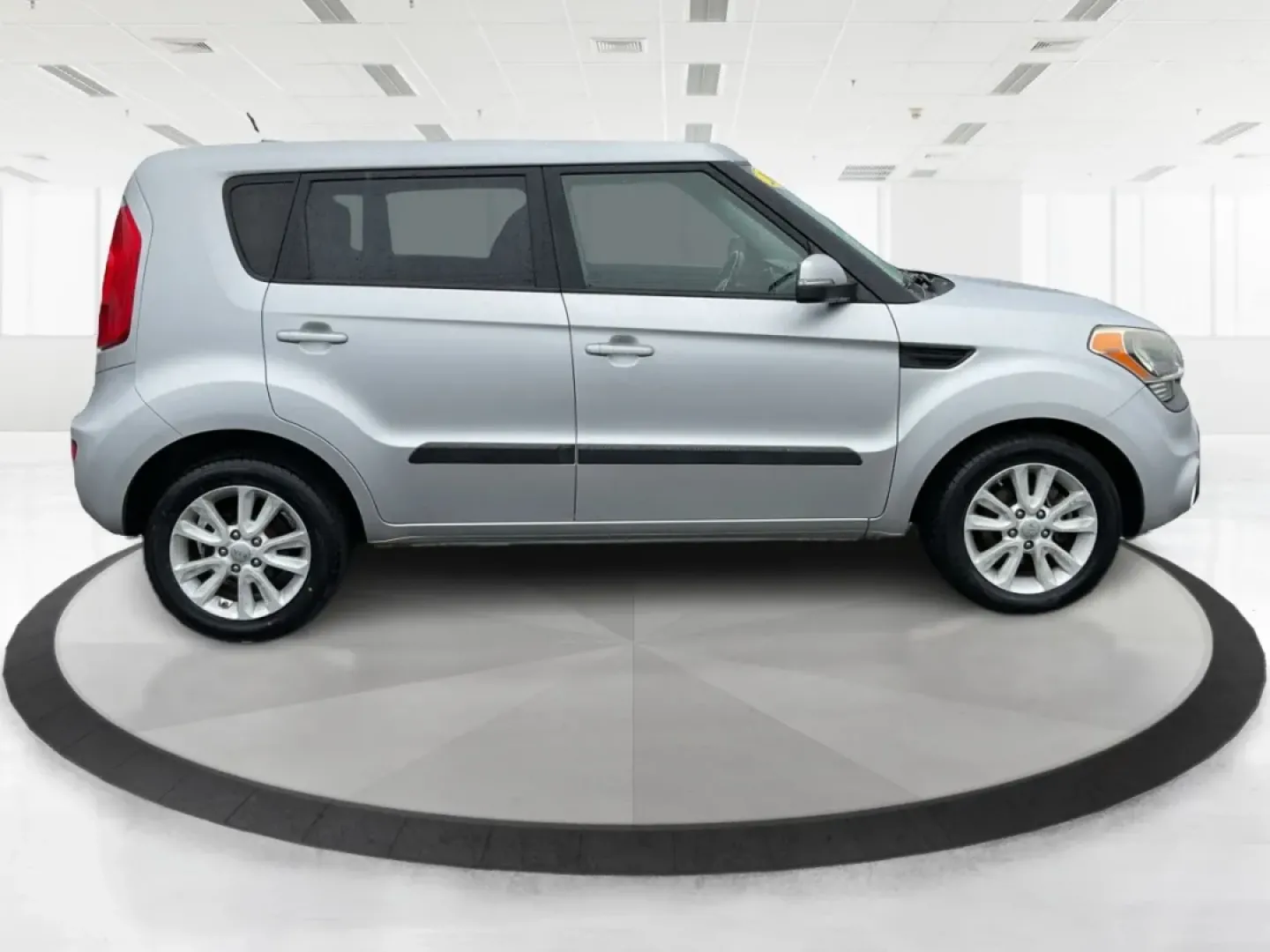 2013 Kia Soul + (KNDJT2A6XD7) with an 2.0L L4 DOHC 16V engine, Automatic transmission, located at 880 E. National Road, Vandalia, OH, 45377, (937) 908-9800, 39.891918, -84.183594 - **Elevate Your Everyday with the 2013 Kia Soul Perfect for the Modern Lifestyle!**<br /> <br /> Are you ready to embrace a vehicle that effortlessly fits into your busy life? The 2013 Kia Soul is your ideal companion, whether you're a growing family needing a reliable ride, a commuter seeking comfo - Photo#1