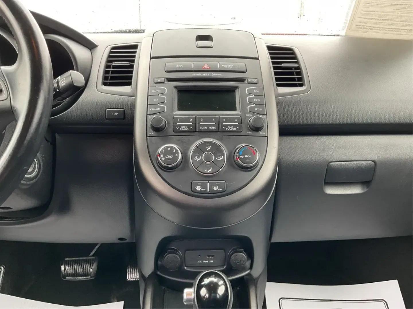 2013 Kia Soul + (KNDJT2A6XD7) with an 2.0L L4 DOHC 16V engine, Automatic transmission, located at 880 E. National Road, Vandalia, OH, 45377, (937) 908-9800, 39.891918, -84.183594 - **Elevate Your Everyday with the 2013 Kia Soul Perfect for the Modern Lifestyle!**<br /> <br /> Are you ready to embrace a vehicle that effortlessly fits into your busy life? The 2013 Kia Soul is your ideal companion, whether you're a growing family needing a reliable ride, a commuter seeking comfo - Photo#13