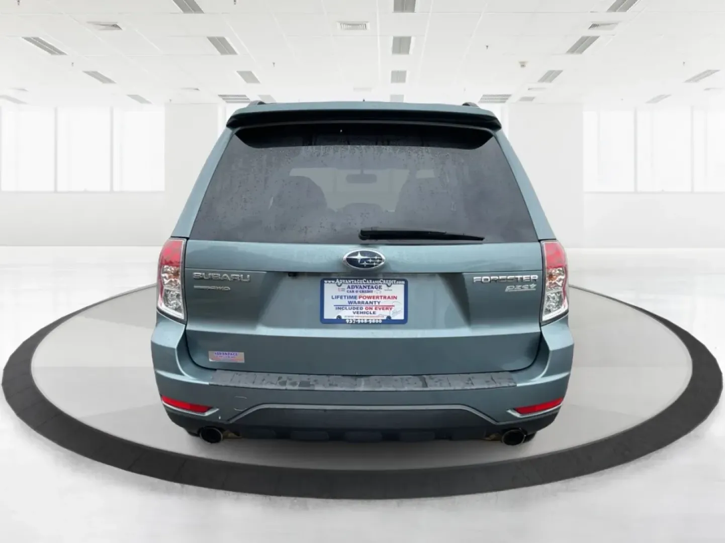 2013 Subaru Forester 2.5X Limited (JF2SHAEC3DH) with an 2.5L H-4 DOHC engine, located at 401 Woodman Dr, Riverside, OH, 45431, (937) 908-9800, 39.760899, -84.123421 - Discover the ultimate blend of adventure and reliability with this 2013 Subaru Forester 2.5X Limited, available now at Advantage Car and Credit - Riverside. Located at 401 Woodman Dr, Riverside, OH 45431, we specialize in Buy Here Pay Here financing, ensuring that you drive away with guaranteed appr - Photo#3