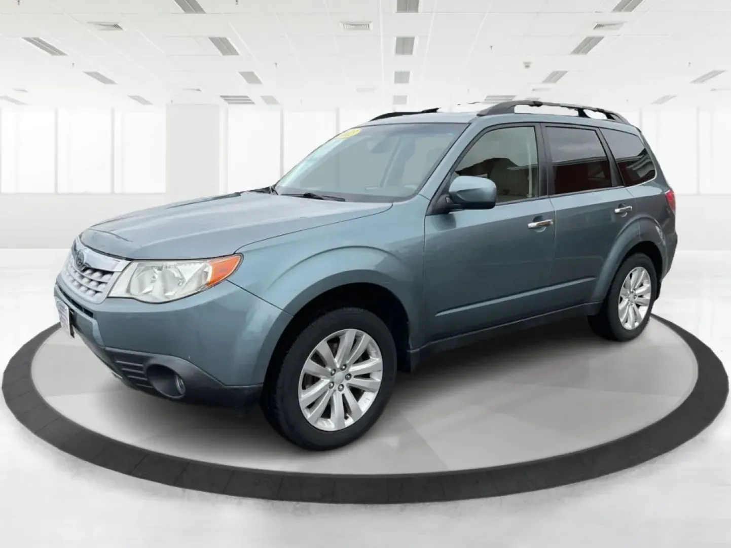 2013 Subaru Forester 2.5X Limited (JF2SHAEC3DH) with an 2.5L H-4 DOHC engine, located at 401 Woodman Dr, Riverside, OH, 45431, (937) 908-9800, 39.760899, -84.123421 - Discover the ultimate blend of adventure and reliability with this 2013 Subaru Forester 2.5X Limited, available now at Advantage Car and Credit - Riverside. Located at 401 Woodman Dr, Riverside, OH 45431, we specialize in Buy Here Pay Here financing, ensuring that you drive away with guaranteed appr - Photo#8