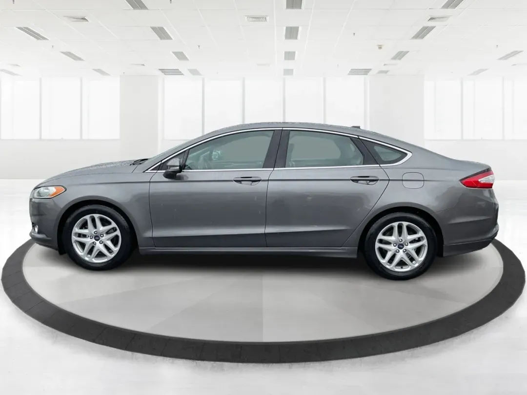 2014 Ford Fusion SE (3FA6P0HD2ER) with an Other engine, located at 1099 N County Rd 25A , Troy, OH, 45373, (937) 908-9800, 40.057079, -84.212883 - **Discover Your Next Adventure with the 2014 Ford Fusion SE at Advantage Car and Credit - Moraine** <br /> <br /> Are you ready to elevate your daily commute or family road trips? The 2014 Ford Fusion SE is your gateway to a lifestyle brimming with comfort, technology, and reliability. Ideal for bu - Photo#5