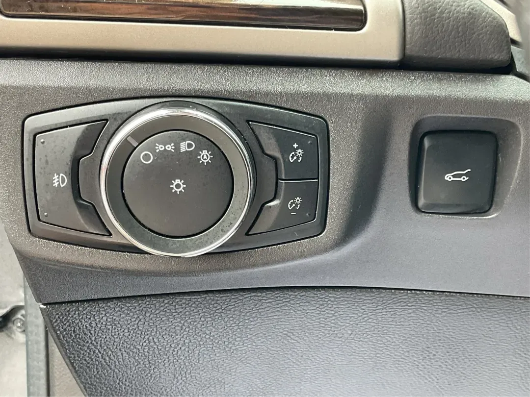 2014 Ford Fusion SE (3FA6P0HD2ER) with an Other engine, located at 1099 N County Rd 25A , Troy, OH, 45373, (937) 908-9800, 40.057079, -84.212883 - **Discover Your Next Adventure with the 2014 Ford Fusion SE at Advantage Car and Credit - Moraine** <br /> <br /> Are you ready to elevate your daily commute or family road trips? The 2014 Ford Fusion SE is your gateway to a lifestyle brimming with comfort, technology, and reliability. Ideal for bu - Photo#17