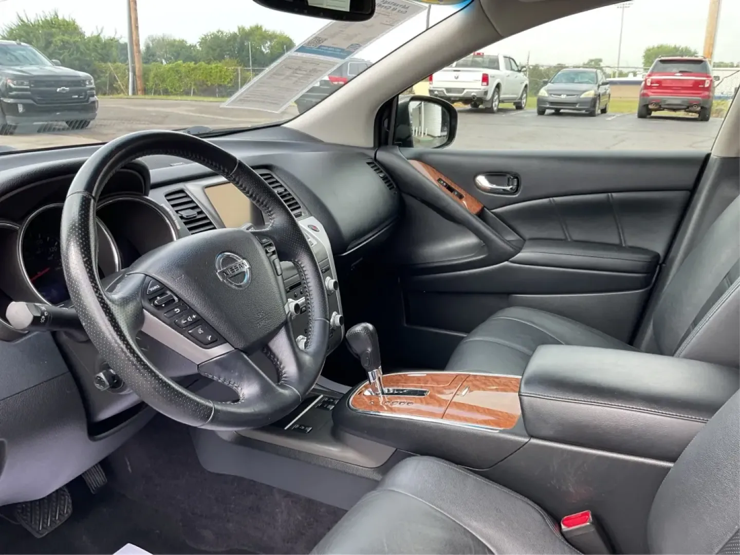 2014 Nissan Murano LE (JN8AZ1MW9EW) with an 3.5L V-6 DOHC engine, located at 8750 N County Rd 25A, Piqua, OH, 45356, (937) 908-9800, 40.164391, -84.232513 - **Elevate Your Driving Experience with the 2014 Nissan Murano LE Perfect for Family Adventures and Daily Commutes!**<br /> <br /> Are you searching for a vehicle that combines comfort, performance, and versatility? The 2014 Nissan Murano LE, available now at Advantage Car and Credit in Piqua, OH, i - Photo#9