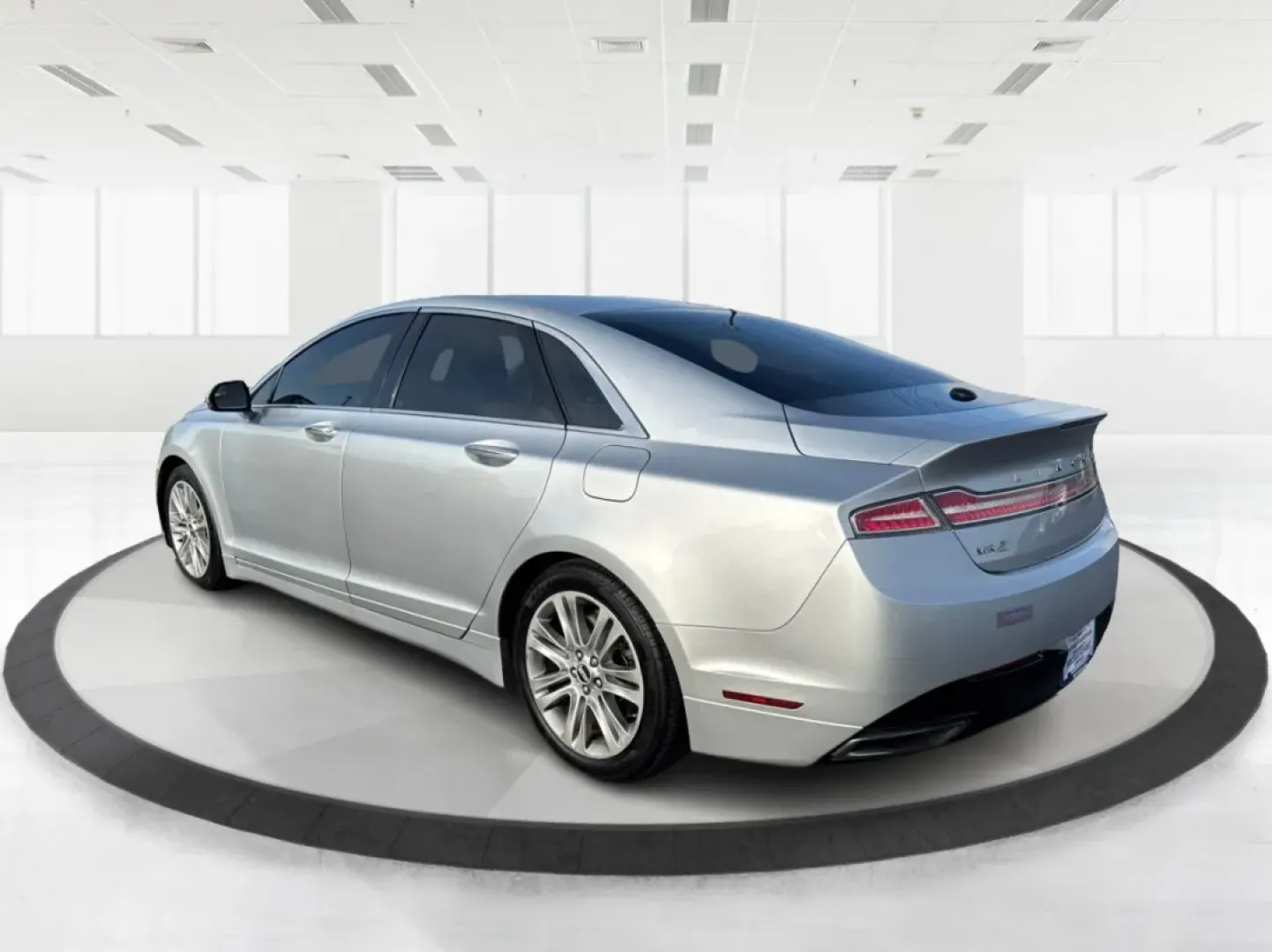 2013 Lincoln MKZ Base (3LN6L2J96DR) with an Other engine, located at 880 E. National Road, Vandalia, OH, 45377, (937) 908-9800, 39.891918, -84.183594 - **Elevate Your Drive with the 2013 Lincoln MKZ at Advantage Car and Credit!**<br /> <br /> Are you searching for the perfect vehicle to enhance your daily commute, family outings, or weekend adventures? Look no further! The 2013 Lincoln MKZ is the ideal choice for those who appreciate luxury, comfor - Photo#4