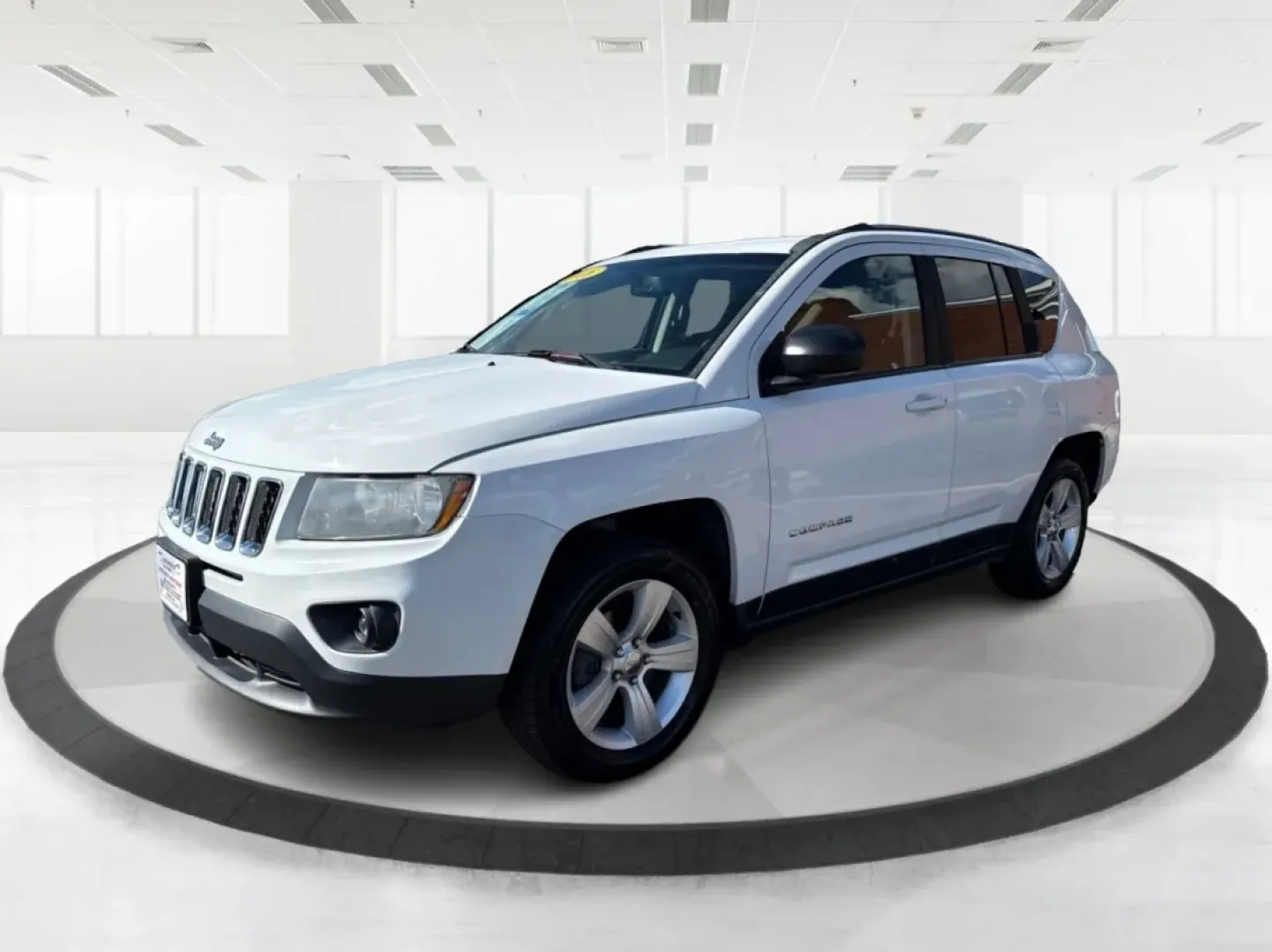 2016 Jeep Compass Sport (1C4NJCBA6GD) with an Other engine, located at 880 E. National Road, Vandalia, OH, 45377, (937) 908-9800, 39.891918, -84.183594 - **Adventure Awaits: Discover the 2016 Jeep Compass Sport at Advantage Car and Credit!**<br /> <br /> Are you ready to embrace the open road and tackle weekend adventures? Look no further than the 2016 Jeep Compass Sport, a versatile SUV that fits seamlessly into your active lifestyle. Whether you're - Photo#8