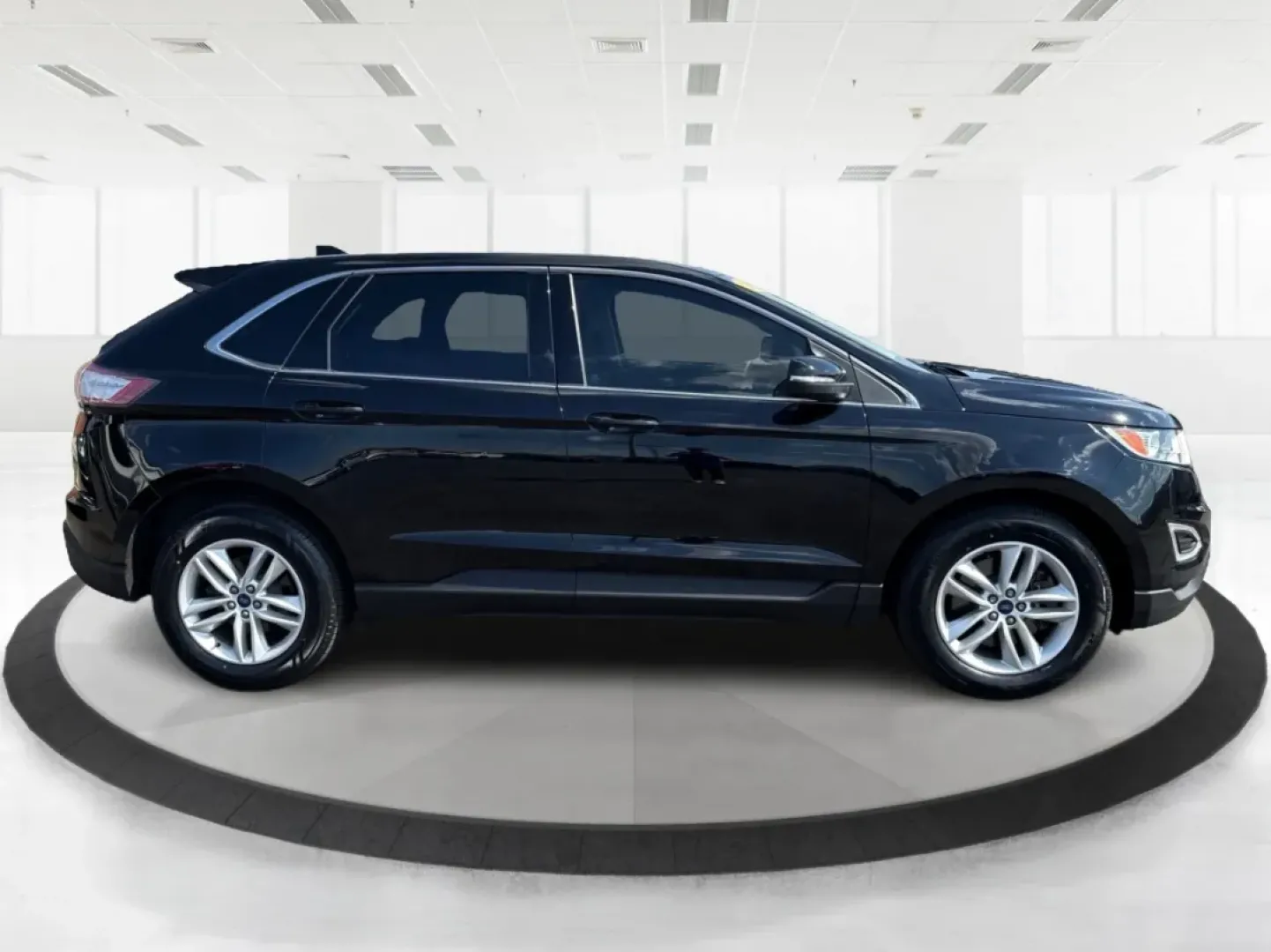 2017 Ford Edge SEL (2FMPK4J9XHB) with an Other engine, located at 880 E. National Road, Vandalia, OH, 45377, (937) 908-9800, 39.891918, -84.183594 - **Discover Your Next Adventure with the 2017 Ford Edge SEL at Advantage Car and Credit!**<br /> <br /> Are you ready to elevate your driving experience? The 2017 Ford Edge SEL is not just a vehicle; it's a lifestyle choice that caters to your every need-whether you're a busy professional looking for - Photo#1