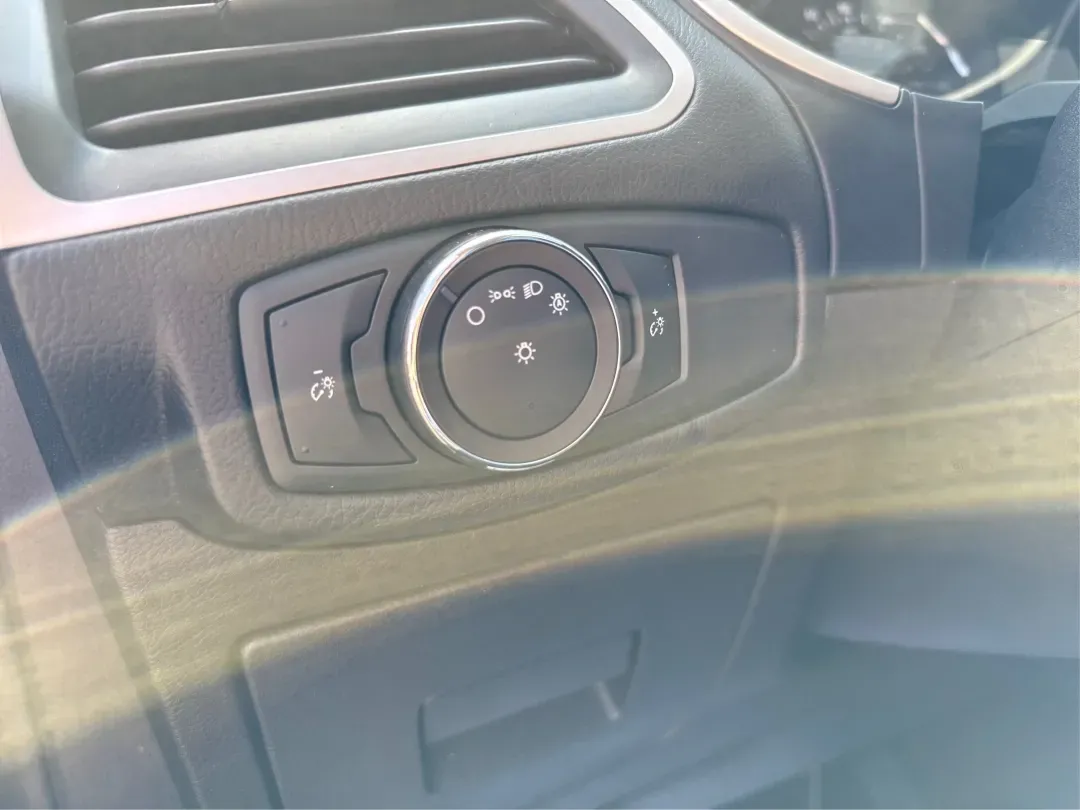 2017 Ford Edge SEL (2FMPK4J9XHB) with an Other engine, located at 1099 N County Rd 25A , Troy, OH, 45373, (937) 908-9800, 40.057079, -84.212883 - 2017 Ford Edge SEL - Photo#17