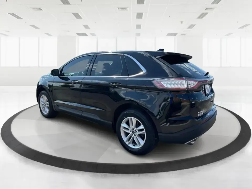 2017 Ford Edge SEL (2FMPK4J9XHB) with an 2.0L L4 DOHC 16V engine, 6A transmission, located at 4508 South Dixie Dr, Moraine, OH, 45439, (937) 908-9800, 39.689976, -84.218452 - **Discover Your Next Adventure with the 2017 Ford Edge SEL at Advantage Car and Credit!**<br /> <br /> Are you ready to elevate your driving experience? The 2017 Ford Edge SEL is not just a vehicle; it's a lifestyle choice that caters to your every need-whether you're a busy professional looking for - Photo#4