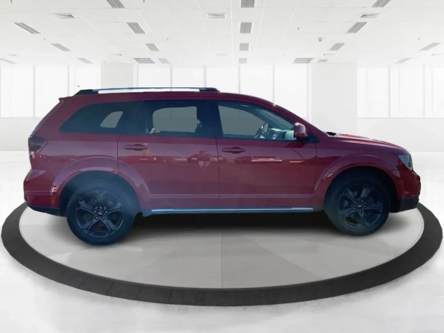 2018 Dodge Journey Crossroad AWD (3C4PDDGG1JT) with an Pentastar 3.6L V-6 DOHC engine, located at 8750 N County Rd 25A, Piqua, OH, 45356, (937) 908-9800, 40.164391, -84.232513 - **Explore Adventure with the 2018 Dodge Journey Crossroad AWD at Advantage Car and Credit - Piqua!**<br /> <br /> Are you ready to enhance your family's adventures or commute in style? Look no further! The 2018 Dodge Journey Crossroad AWD is your perfect companion for weekend getaways, school runs, - Photo#1