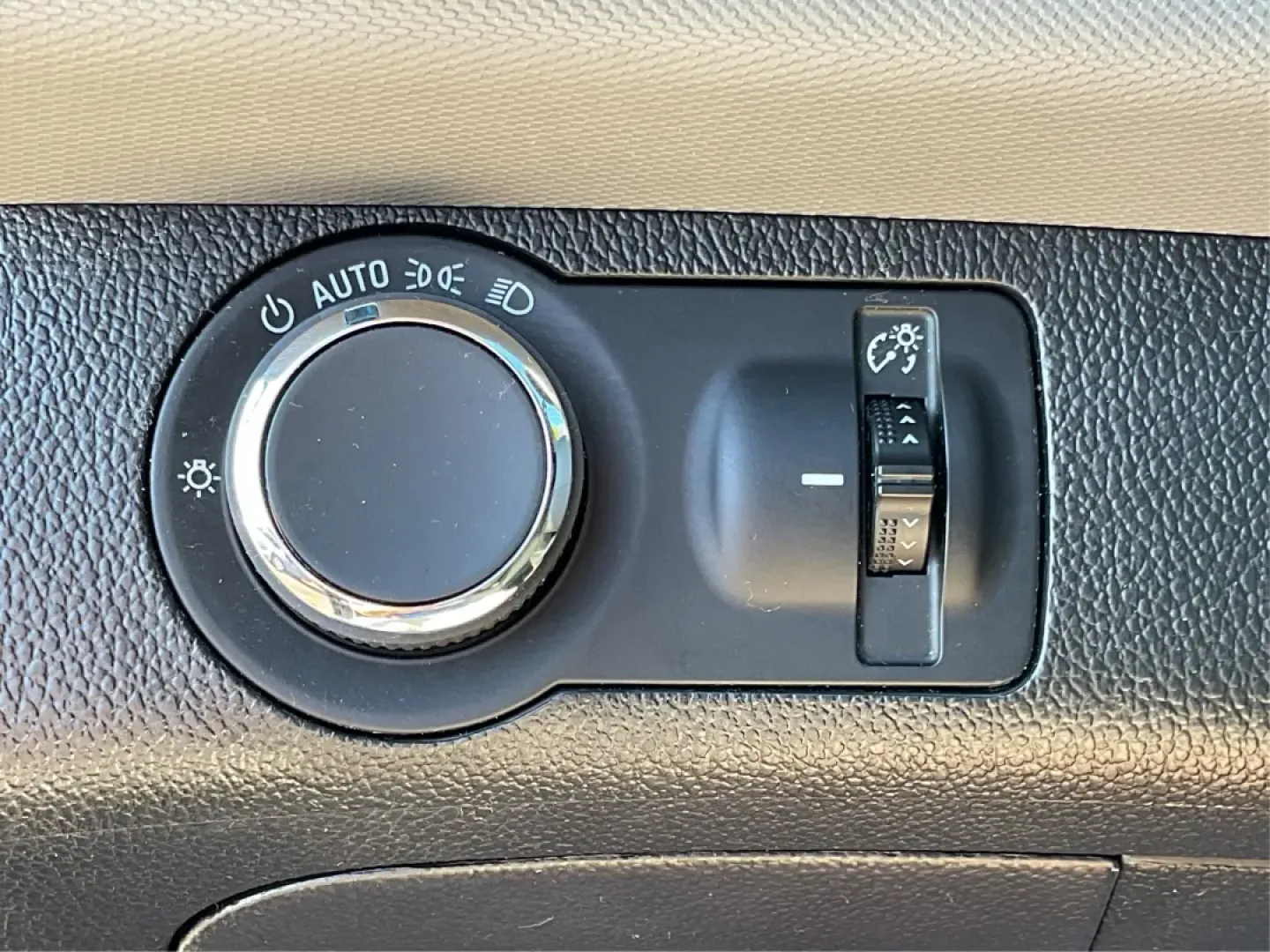 2015 Chevrolet Sonic LT Auto (1G1JC5SG4F4) with an Other engine, located at 401 Woodman Dr, Riverside, OH, 45431, (937) 908-9800, 39.760899, -84.123421 - ### Discover Your Next Adventure with this 2015 Chevrolet Sonic LT Auto!<br /> <br /> Are you searching for a reliable sedan that's perfect for your daily commute or weekend getaways? Look no further than this stunning 2015 Chevrolet Sonic LT Auto, available now at Advantage Car and Credit in Morain - Photo#17