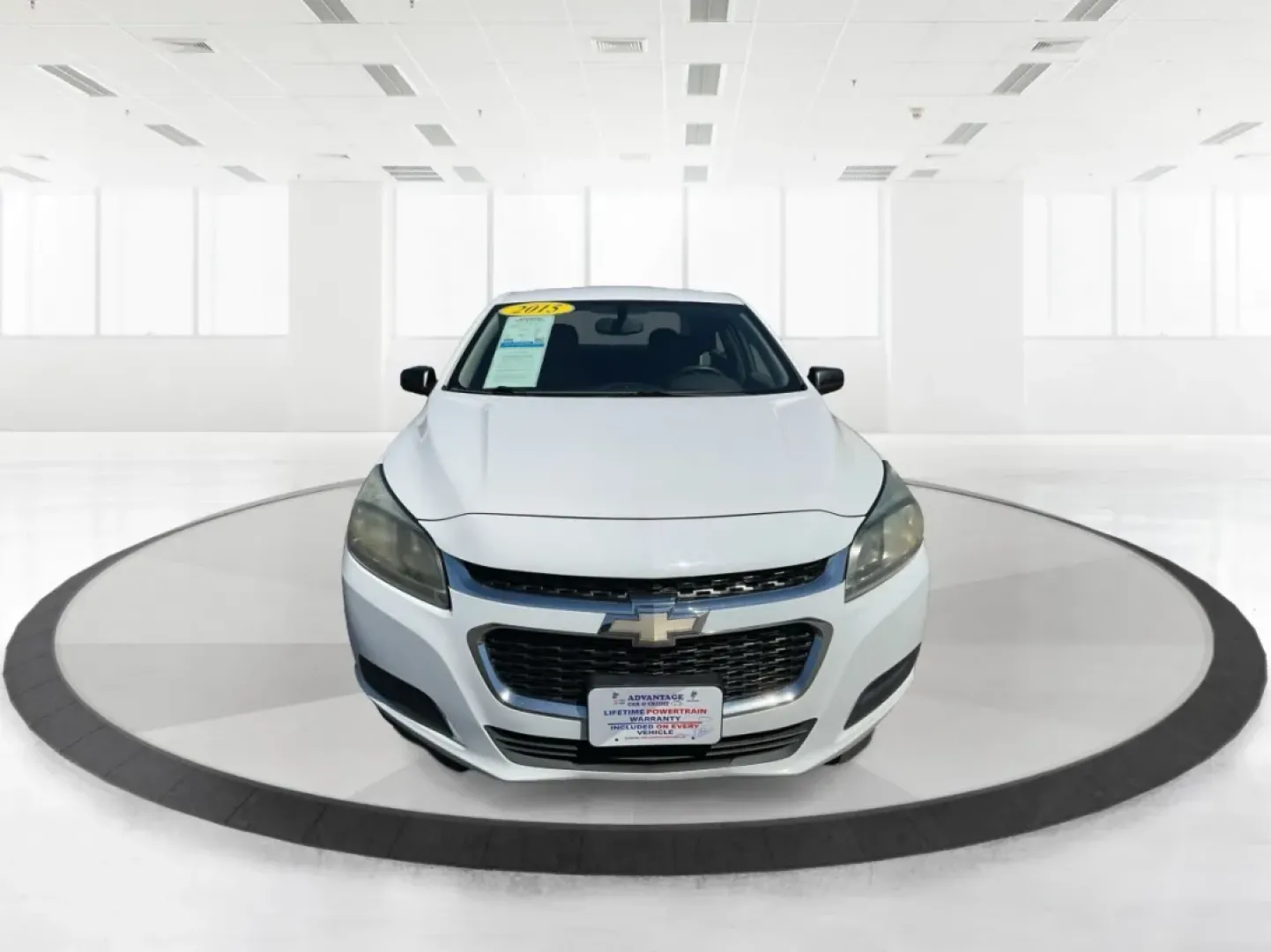 2015 Chevrolet Malibu 1FL (1G11A5SL9FU) with an ECOTEC 2.5L I-4 gasoline direct injection engine, located at 8750 N County Rd 25A, Piqua, OH, 45356, (937) 908-9800, 40.164391, -84.232513 - **Discover Your Next Adventure with the 2015 Chevrolet Malibu at Advantage Car and Credit - Troy!**<br /> <br /> Are you in search of a reliable sedan that seamlessly combines style, comfort, and performance for your daily commute? Look no further! The 2015 Chevrolet Malibu 1FL is the perfect vehicl - Photo#7