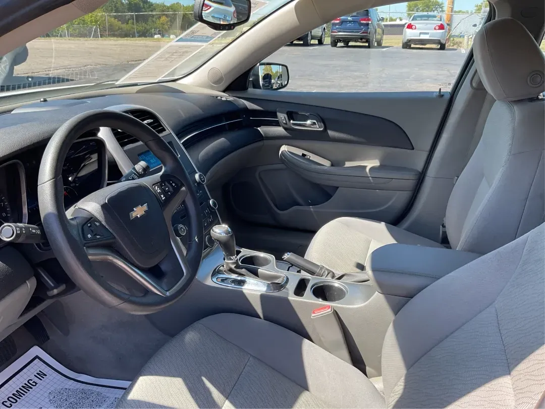 2015 Chevrolet Malibu 1FL (1G11A5SL9FU) with an ECOTEC 2.5L I-4 gasoline direct injection engine, located at 8750 N County Rd 25A, Piqua, OH, 45356, (937) 908-9800, 40.164391, -84.232513 - **Discover Your Next Adventure with the 2015 Chevrolet Malibu at Advantage Car and Credit - Troy!**<br /> <br /> Are you in search of a reliable sedan that seamlessly combines style, comfort, and performance for your daily commute? Look no further! The 2015 Chevrolet Malibu 1FL is the perfect vehicl - Photo#9