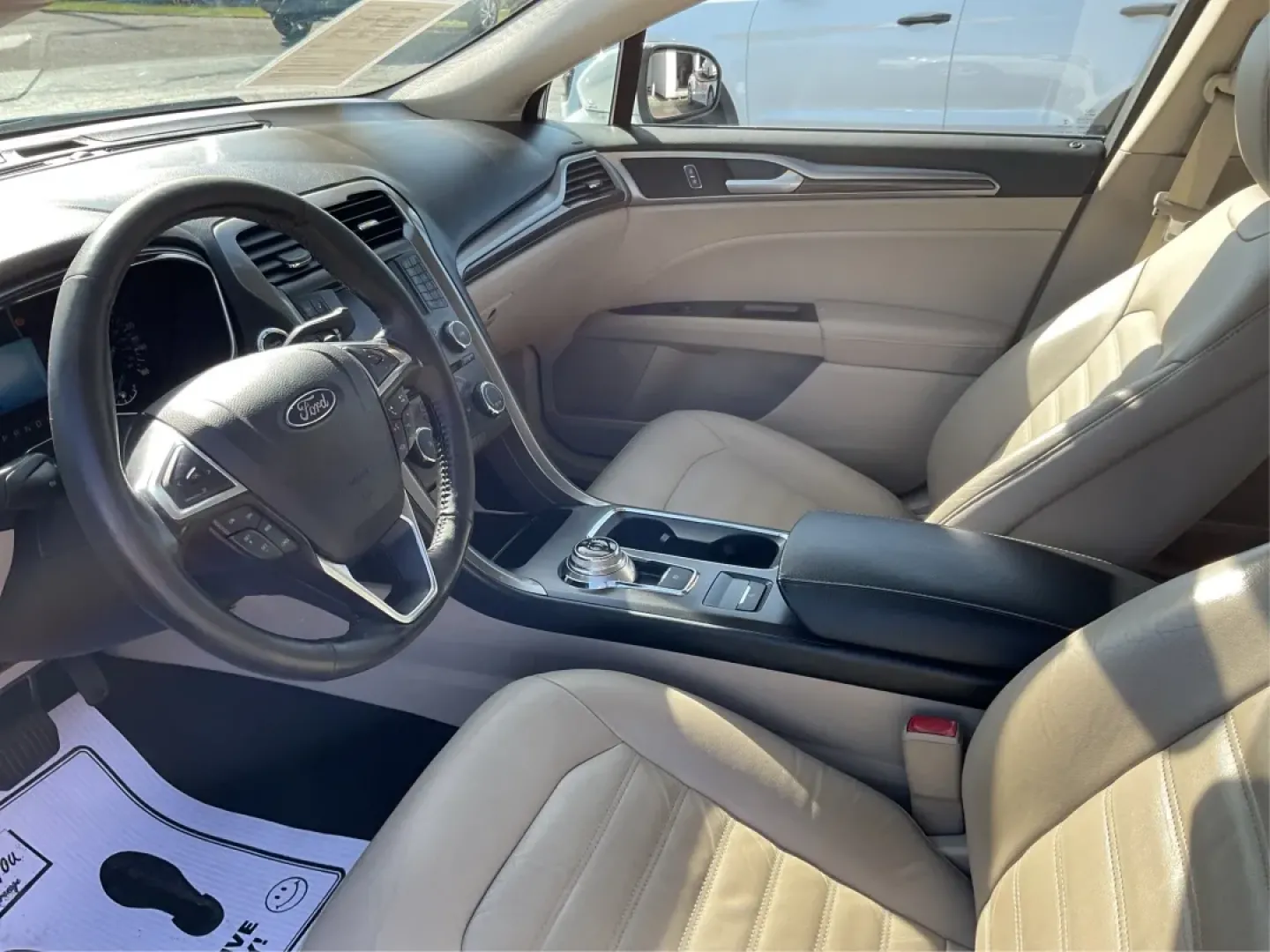 2018 Ford Fusion SE (3FA6P0HD4JR) with an Other engine, located at 1184 Kauffman Ave, Fairborn, OH, 45324, (937) 908-9800, 39.807072, -84.030914 - **Experience the Perfect Blend of Comfort and Style with this 2018 Ford Fusion SE at Advantage Car and Credit Piqua!**<br /> <br /> Are you searching for a reliable sedan that combines comfort, tech features, and a sleek design? Look no further than this stunning **2018 Ford Fusion SE**! This car i - Photo#9