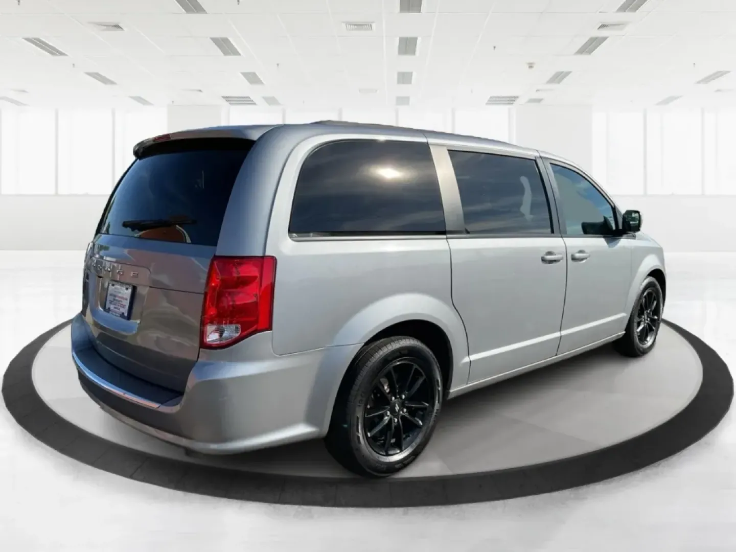 2019 Dodge Grand Caravan GT (2C4RDGEG7KR) with an Pentastar 3.6L V-6 DOHC engine, located at 1230 East Main St, Xenia, OH, 45385, (937) 908-9800, 39.688026, -83.910172 - Are you searching for the perfect vehicle that can effortlessly fit into your family's busy lifestyle? Look no further! The 2019 Dodge Grand Caravan GT is the ultimate choice for growing families, weekend adventurers, and anyone needing a reliable and spacious ride. With its impressive safety featur - Photo#2