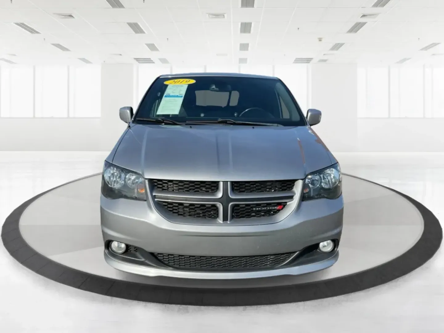 2019 Dodge Grand Caravan GT (2C4RDGEG7KR) with an Pentastar 3.6L V-6 DOHC engine, located at 1230 East Main St, Xenia, OH, 45385, (937) 908-9800, 39.688026, -83.910172 - Are you searching for the perfect vehicle that can effortlessly fit into your family's busy lifestyle? Look no further! The 2019 Dodge Grand Caravan GT is the ultimate choice for growing families, weekend adventurers, and anyone needing a reliable and spacious ride. With its impressive safety featur - Photo#7