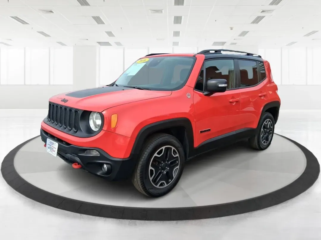 2016 Jeep Renegade Trailhawk (ZACCJBCTXGP) with an Tigershark MultiAir 2.4L I-4 variable valve contro engine, 9A transmission, located at 1099 N County Rd 25A , Troy, OH, 45373, (937) 908-9800, 40.057079, -84.212883 - **Experience Adventure and Comfort with the 2016 Jeep Renegade Trailhawk!**<br /> <br /> Are you ready to elevate your lifestyle with a versatile vehicle that's perfect for weekend getaways, daily commutes, and everything in between? Look no further than the 2016 Jeep Renegade Trailhawk available at - Photo#8