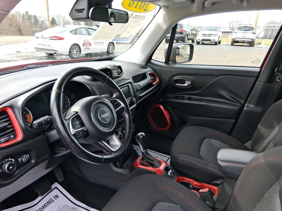 2016 Jeep Renegade Trailhawk (ZACCJBCTXGP) with an Tigershark MultiAir 2.4L I-4 variable valve contro engine, 9A transmission, located at 1099 N County Rd 25A , Troy, OH, 45373, (937) 908-9800, 40.057079, -84.212883 - **Experience Adventure and Comfort with the 2016 Jeep Renegade Trailhawk!**<br /> <br /> Are you ready to elevate your lifestyle with a versatile vehicle that's perfect for weekend getaways, daily commutes, and everything in between? Look no further than the 2016 Jeep Renegade Trailhawk available at - Photo#9