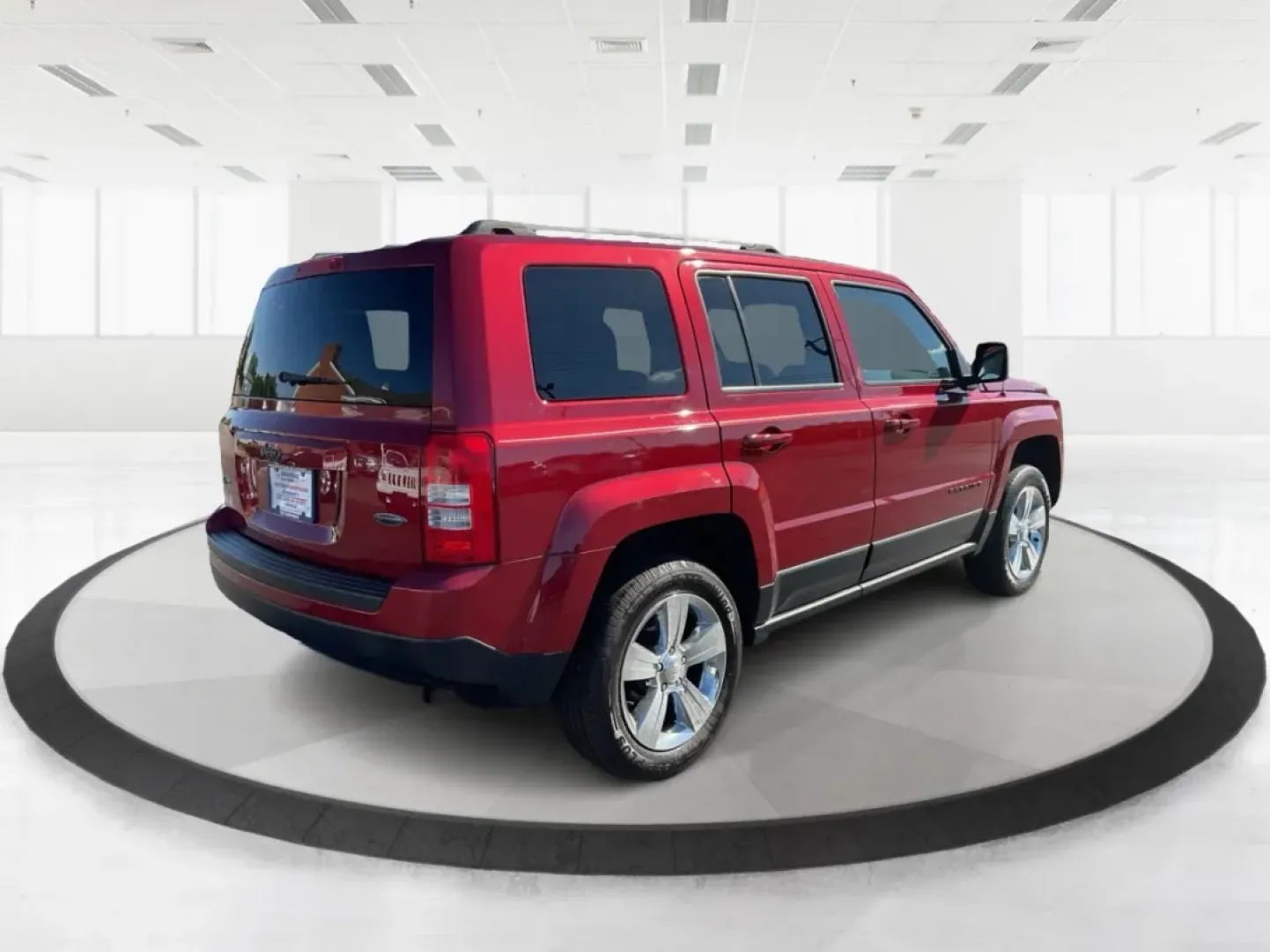 2015 Jeep Patriot Latitude (1C4NJRFB0FD) with an 2.4L I-4 DOHC engine, located at 401 Woodman Dr, Riverside, OH, 45431, (937) 908-9800, 39.760899, -84.123421 - **Adventure Awaits with the 2015 Jeep Patriot Latitude Your Perfect Companion for Every Journey!**<br /> <br /> At Advantage Car and Credit - Riverside, located at 401 Woodman Dr, Riverside, OH 45431, we understand that life is an adventure, whether it's gearing up for a weekend getaway or managing - Photo#2