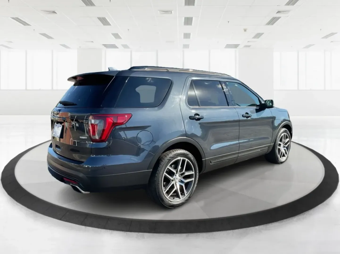 2017 Ford Explorer Sport (1FM5K8GT3HG) with an EcoBoost 3.5L V-6 gasoline direct injection engine, located at 4508 South Dixie Dr, Moraine, OH, 45439, (937) 908-9800, 39.689976, -84.218452 - Elevate your adventures with the 2017 Ford Explorer Sport, a versatile SUV that's perfect for families, commuters, and weekend explorers alike! With its rugged design and premium features, this dynamic vehicle seamlessly combines sophistication with functionality. Whether you're navigating the bustl - Photo#2