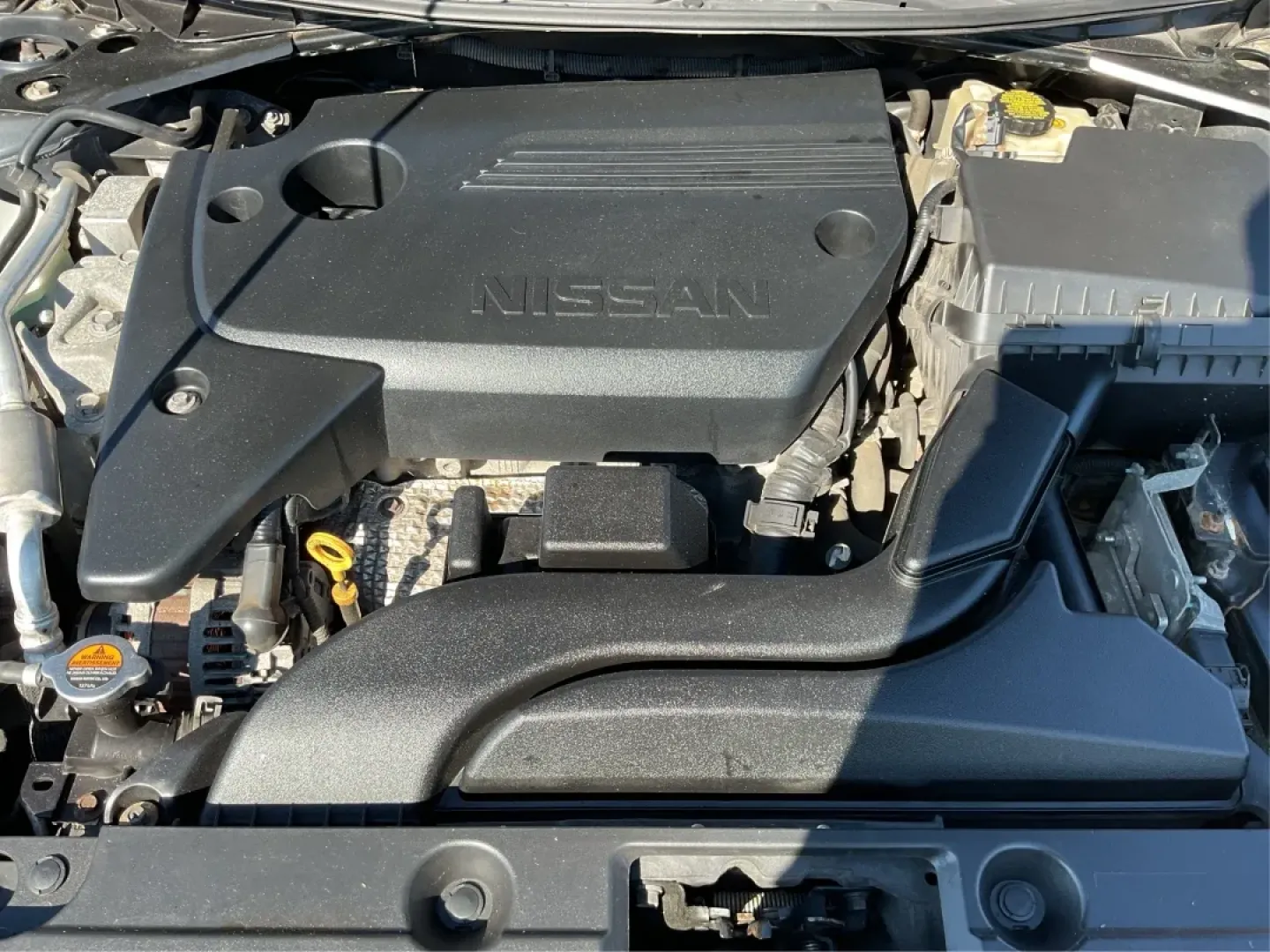 2017 Nissan Altima 2.5 S (1N4AL3AP1HC) with an 2.5L I-4 DOHC engine, located at 4508 South Dixie Dr, Moraine, OH, 45439, (937) 908-9800, 39.689976, -84.218452 - Elevate your daily driving experience with the perfect blend of style, performance, and affordability. At Advantage Car and Credit in Moraine, OH, we understand that finding reliable transportation is essential for your busy lifestyle-whether you're commuting to work, running errands, or embarking o - Photo#11