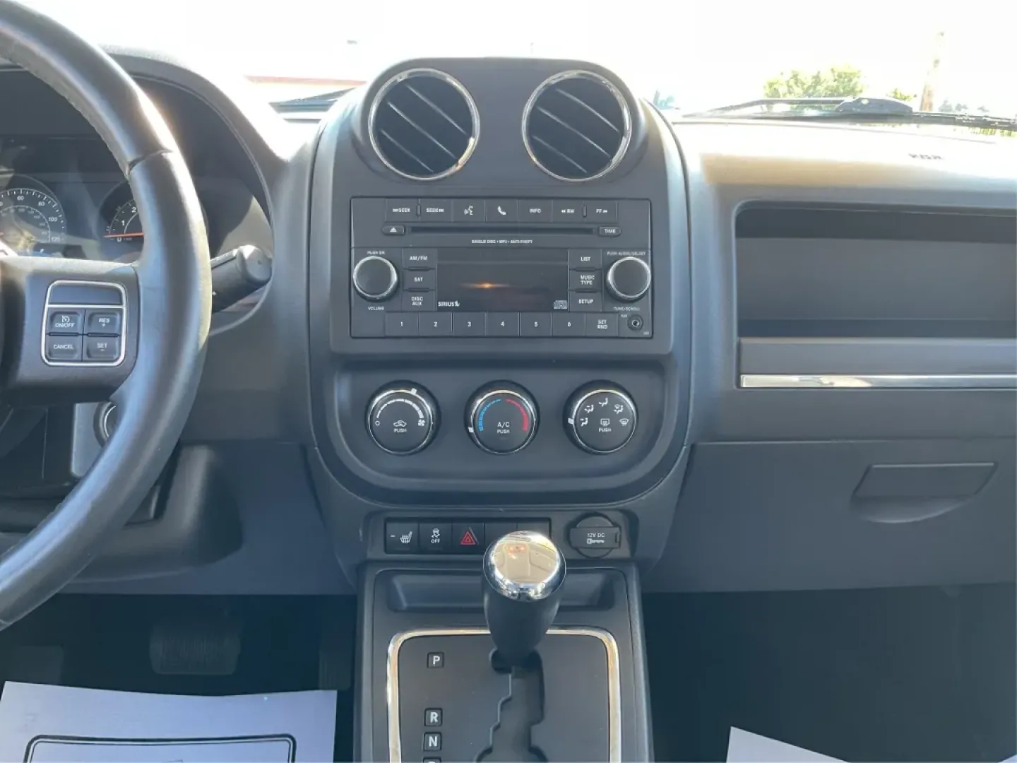 2015 Jeep Patriot High Altitude Edition (1C4NJPFA5FD) with an 2L I-4 DOHC engine, located at 1951 S Dayton Lakeview Rd., New Carlisle, OH, 45344, (937) 908-9800, 39.890999, -84.050255 - Discover the perfect blend of adventure and everyday practicality with the 2015 Jeep Patriot High Altitude Edition, now available at Advantage Car and Credit in Moraine, OH! Designed for those who want to conquer both the urban jungle and the great outdoors, this SUV is not just a vehicle; it's a li - Photo#13