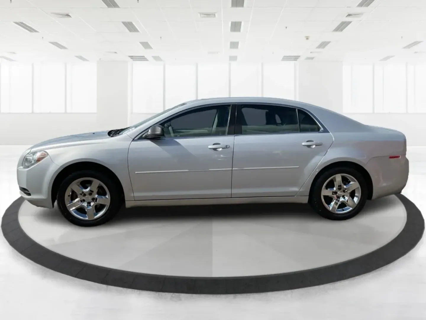 2012 Chevrolet Malibu LS (1G1ZB5E00CF) with an Ecotec 2.4L I-4 DOHC engine, located at 1230 East Main St, Xenia, OH, 45385, (937) 908-9800, 39.688026, -83.910172 - Looking for a reliable vehicle that fits seamlessly into your daily life? Look no further! The 2012 Chevrolet Malibu LS is the ultimate sedan for commuters, busy families, and weekend adventurers alike. With its efficient design and thoughtful features, this car is ready to elevate your driving expe - Photo#5