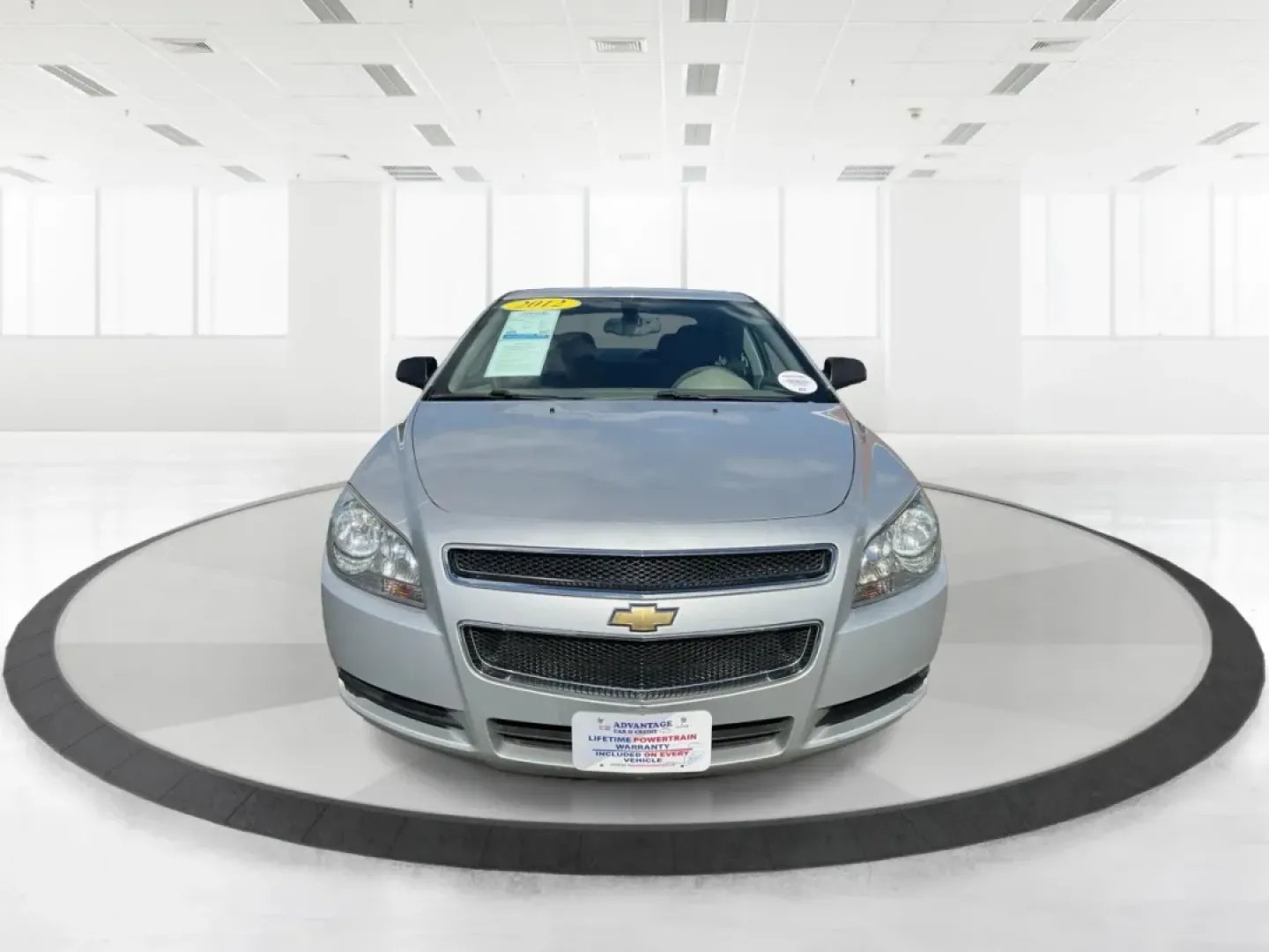 2012 Chevrolet Malibu LS (1G1ZB5E00CF) with an Ecotec 2.4L I-4 DOHC engine, located at 1230 East Main St, Xenia, OH, 45385, (937) 908-9800, 39.688026, -83.910172 - Looking for a reliable vehicle that fits seamlessly into your daily life? Look no further! The 2012 Chevrolet Malibu LS is the ultimate sedan for commuters, busy families, and weekend adventurers alike. With its efficient design and thoughtful features, this car is ready to elevate your driving expe - Photo#7