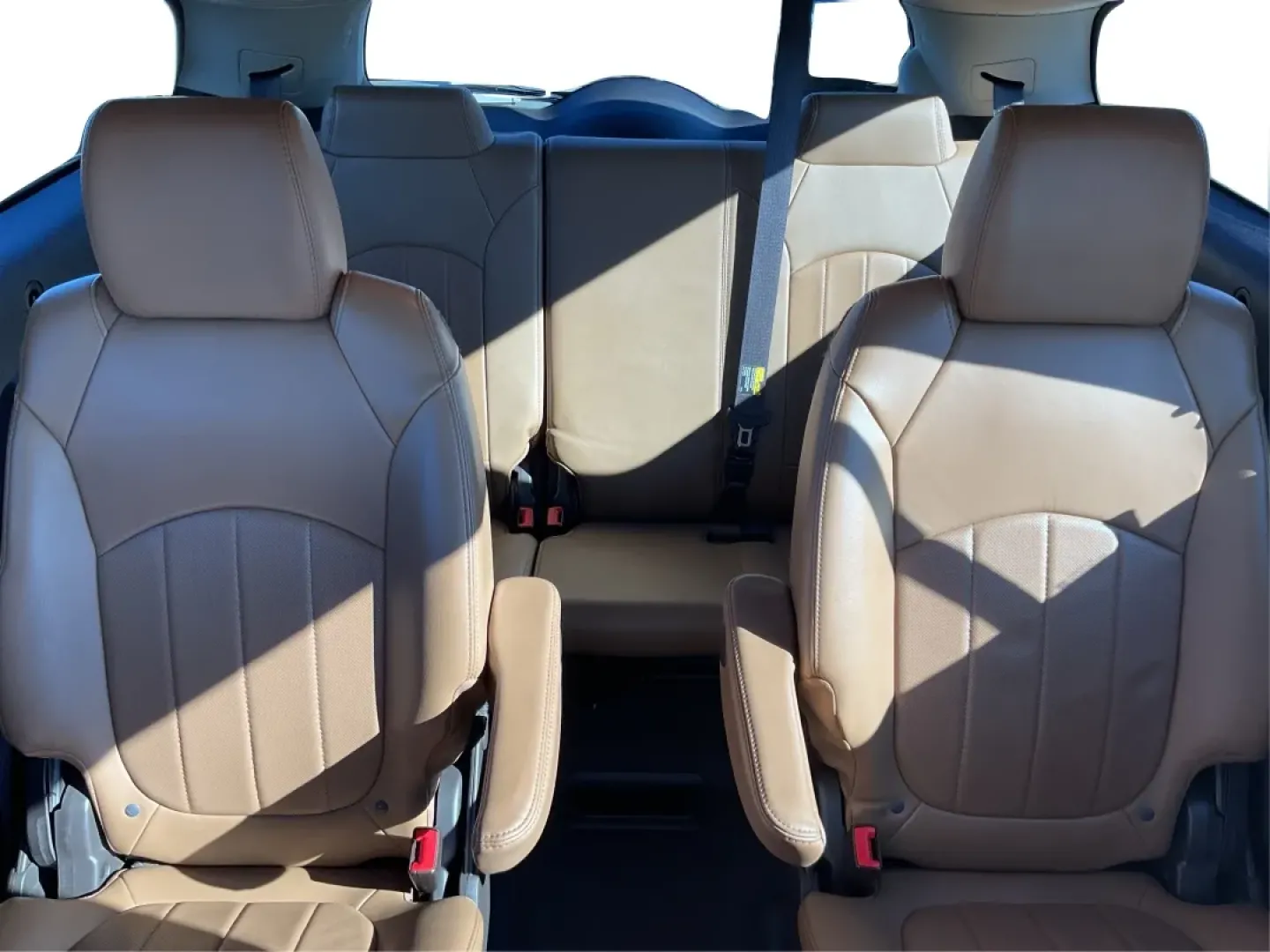 2015 Buick Enclave Leather (5GAKVBKD1FJ) with an 3.6L V-6 gasoline direct injection engine, located at 1099 N County Rd 25A , Troy, OH, 45373, (937) 908-9800, 40.057079, -84.212883 - Experience the thrill of weekend adventures and family road trips with the 2015 Buick Enclave, now available at Advantage Car and Credit - Troy. This exceptional SUV, located at 1099 N County Rd 25A, Troy, OH 45373, is designed to meet the needs of growing families and those who love to explore the - Photo#14