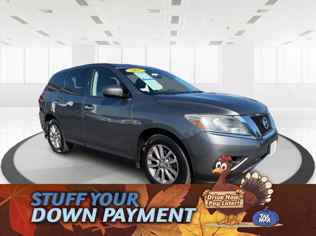 photo of 2015 Nissan Pathfinder S