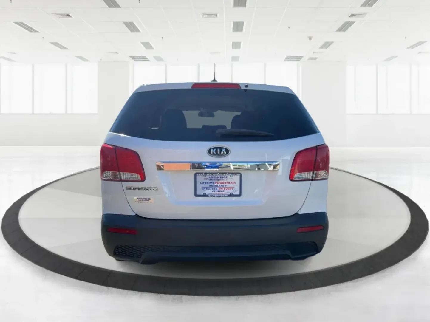 2011 Kia Sorento LX (5XYKTCA19BG) with an 2.4L I-4 DOHC engine, located at 880 E. National Road, Vandalia, OH, 45377, (937) 908-9800, 39.891918, -84.183594 - Discover your next adventure with the 2011 Kia Sorento LX, an SUV that's not just a vehicle but a versatile companion for all your lifestyle needs. Whether you're navigating the bustling streets of Vandalia, OH, commuting to work, or planning a weekend getaway, this vehicle is designed to keep up wi - Photo#3