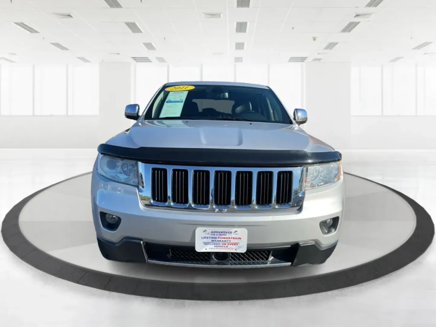 2011 Jeep Grand Cherokee Limited (1J4RR5GT0BC) with an Other engine, located at 1099 N County Rd 25A , Troy, OH, 45373, (937) 908-9800, 40.057079, -84.212883 - Discover the ultimate adventure companion waiting for you at Advantage Car and Credit - Troy, located at 1099 N County Rd 25A, Troy, OH 45373. Our **2011 Jeep Grand Cherokee Limited** is designed for those who crave exploration without sacrificing comfort. Ideal for weekend getaways, this SUV seamle - Photo#7
