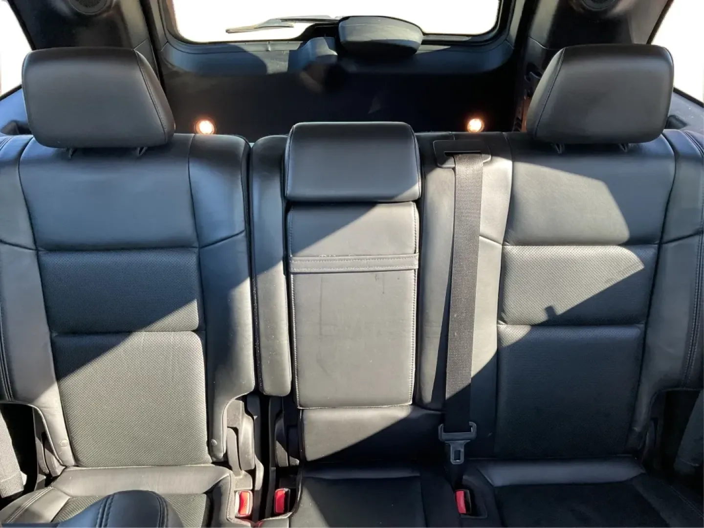 2011 Jeep Grand Cherokee Limited (1J4RR5GT0BC) with an Other engine, located at 1099 N County Rd 25A , Troy, OH, 45373, (937) 908-9800, 40.057079, -84.212883 - Discover the ultimate adventure companion waiting for you at Advantage Car and Credit - Troy, located at 1099 N County Rd 25A, Troy, OH 45373. Our **2011 Jeep Grand Cherokee Limited** is designed for those who crave exploration without sacrificing comfort. Ideal for weekend getaways, this SUV seamle - Photo#14