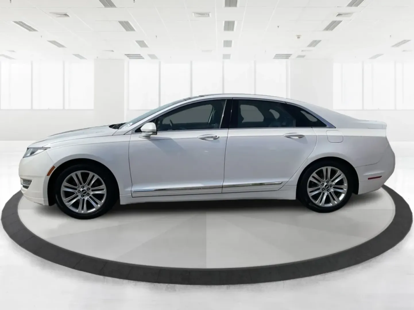 2015 Lincoln MKZ Base (3LN6L2GKXFR) with an Other engine, located at 1230 East Main St, Xenia, OH, 45385, (937) 908-9800, 39.688026, -83.910172 - **Discover the 2015 Lincoln MKZ: Your Ideal Blend of Luxury and Affordability!** <br /> <br /> Are you searching for a stylish, reliable vehicle that won't break the bank? Look no further than the 2015 Lincoln MKZ, available now at Advantage Car and Credit in Fairborn, OH. This stunning vehicle is p - Photo#5